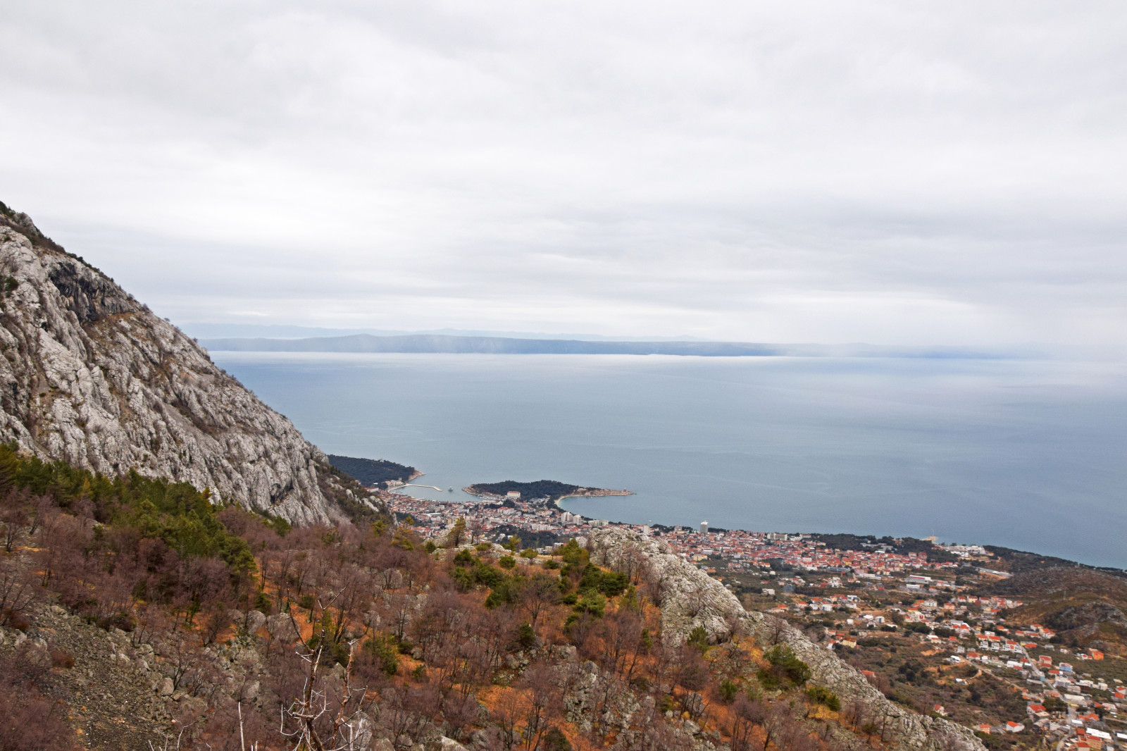Biokovo, parkprirodebiokovo, natureparkbiokovo, velikobrdo, Makarska, planina, ภูเขา, planine, ภูเขา, planinarenje, เดินป่า, pogled, ดู, Pejza, แนวนอน, ทัศนียภาพ, stijena, stijene, หิน, หิน, เนินเขา, Litica, Litice, หน้าผา, หน้าผา, zima, ฤดูหนาว, Dalmacija, Dalmatia, dalmazia, dalmatien, Hrvatska, โครเอเชีย, Croazia, kroatien, d3300, Staza, เส้นทาง, เส้นทาง, เส้นทาง, planinar, นักปีนเขา, planinari, นักเดินทางไกล, มากกว่า, ทะเล, jadranskomore, jadran, adriaticsea, adriatico, Adriatic, mareadriatico, adriatischesmeer, Adria, mediteran, เมดิเตอร์เรเนียน, เมดิเตอร์เรเนียน, Sredozemlje, oblaci, เมฆ, นีโบ, ท้องฟ้า, ทะเล