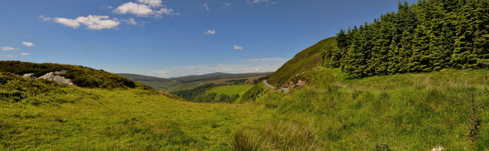 krajina, západ slunce, moře, město, noc, kopec, voda, Příroda, městský, tráva, nebe, fotografování, mraky, zelená, modrý, moderní, slunce, panoráma, údolí, divočina, soumrak, mír, plošina, Soumrak, hřbet, klid, strom, scenérie, bluehour, cestovat, den, flickr, hora, posvátný, svítání, osvětlené, lučina, fotografie, městský život, pastvina, design, moderní, vegetace, výlet, louka, fotky, mezník, scénický, nikond5000, traveldestination, venkov, místo výskytu, přírodní prostředí, horských reliéf, geografický rys, ekosystém, pohoří, Wicklow, derekkiwiclarke, derekclarke, elevatedview, rozvalený, highangleview, cestování a turismus
