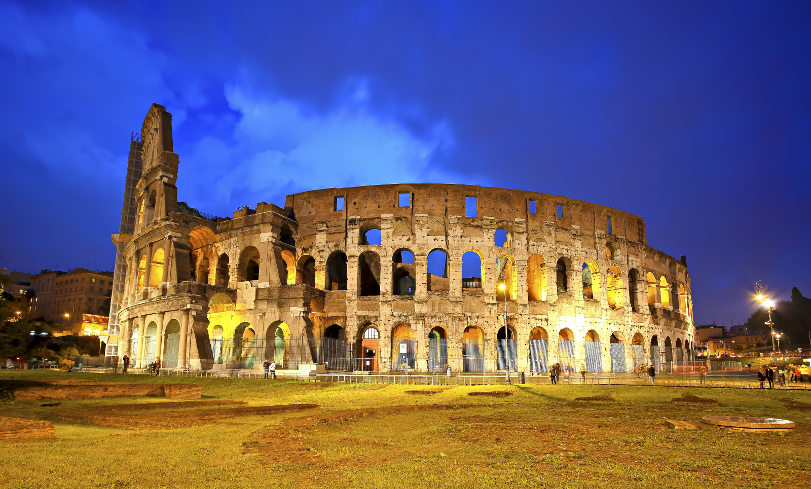 vecchio, città, Italia, notte, architettura, antico, costruzione, cielo, sera, castello, rocce, pietra, crepuscolo, la piazza cittadina, Roma, rovine, Colosseo, calcestruzzo, palazzo, crepuscolo, chateau, tenuta, anfiteatro, nuvoloso, Bluehour, garcia, basilica, colosseo, plaza, punto di riferimento, facciata, luci notturne, attrazione turistica, sfondo del computer, storia antica, sito storico, antica Roma, una casa maestosa, flavio, jon, antica architettura romana, Colosseo, Jonathan, architettura medievale, anfiteatro, impero romano, Opzjon, Ellittico, Jongarcia, Anfiteatroflavium, Flavian, Romanarchitettura, Flavianamphitheatre, Anfiteatroflavio, Flavium, Anfiteatro, Romanengineering, Ellitticoamphitheatre