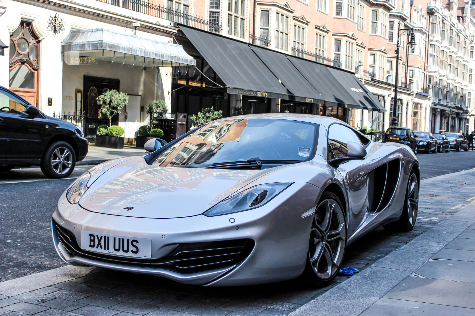 estate, Sole, Londra, storia, auto, Canone, Chelsea, Harrods, Knightsbridge, McLaren, Britannico, la mia foto, mayfair, supercar, mp4, spotter, 12c, Hypercar, worldcars, worldofcars, mp412c