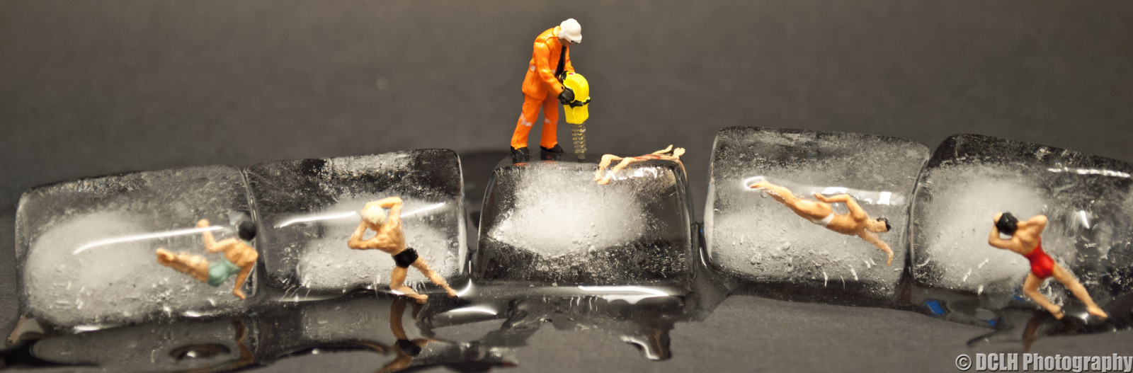 lidé, voda, fotografování, stůl, vlak, led, oheň, pracovníci, Nikon, teplo, objektiv, plastický, horní, soubor, 55, 18, málo, zamrzlý, zábava, tvořivý, D3000, projekt, čísla, Hrobky, kostky, Preiser, Noch, Faller, Dclh
