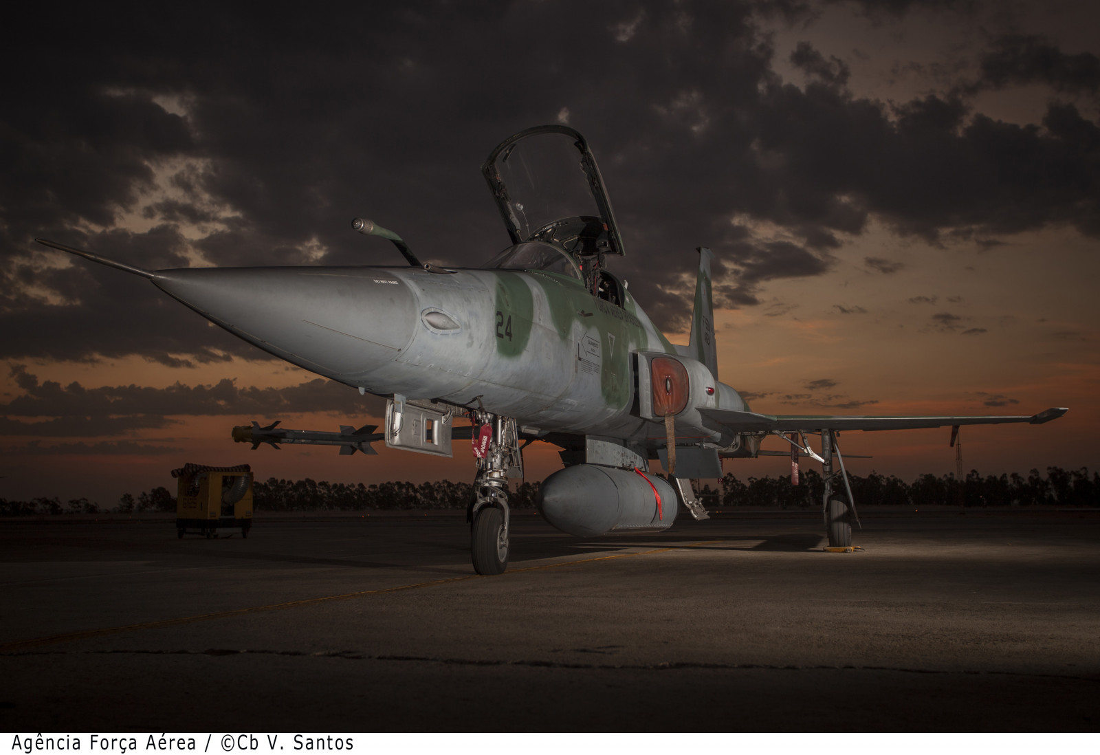 차량, 비행기, 항공기, 브래지어, 군용 항공기, 브라질, 공군, 비행, 가기, 비행, 비행, 팹, 지구의 분위기, 전투기, 항공기 엔진, 제트기, 무력, forcaaereabrasileira, 아나 폴리스, 반, 오페라 카오, bvr, f5em