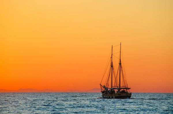 sea,sailing,boat,sunset