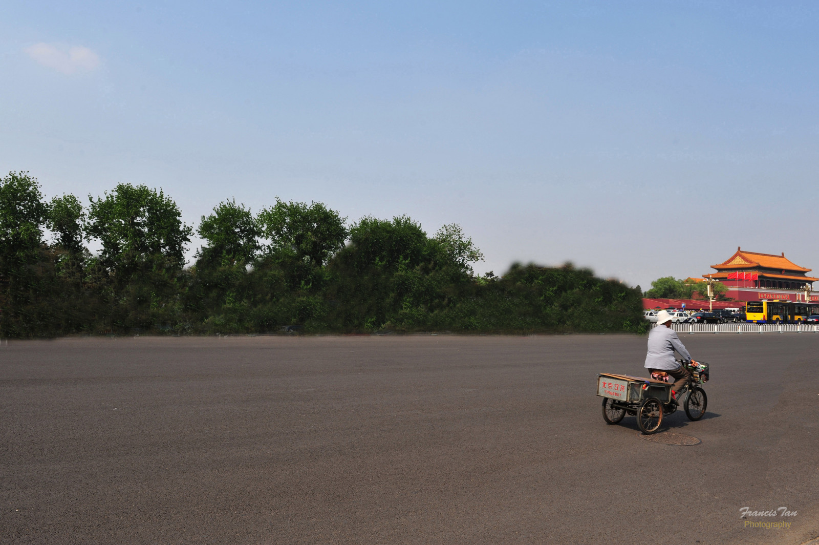 krajina, ulice, Čína, kopec, písek, auto, jízdní kolo, tráva, nebe, vozidlo, pole, silnice, Beijing, čínština, doprava, asfalt, císař, trojkolka, mrak, strom, rostlina, uNESCO, prostý, nikond700, Peking, travelphoto, půda, venkov, Atmosféra Země, povrch vozovky, udeřil, Fongetz, Francistán, 2470mmnikkor, Imagoismus, zakázané město, Tiananmensquare, Qingdynasty, Minddynasty, Zakázáno, Heritge, Emperialpalace