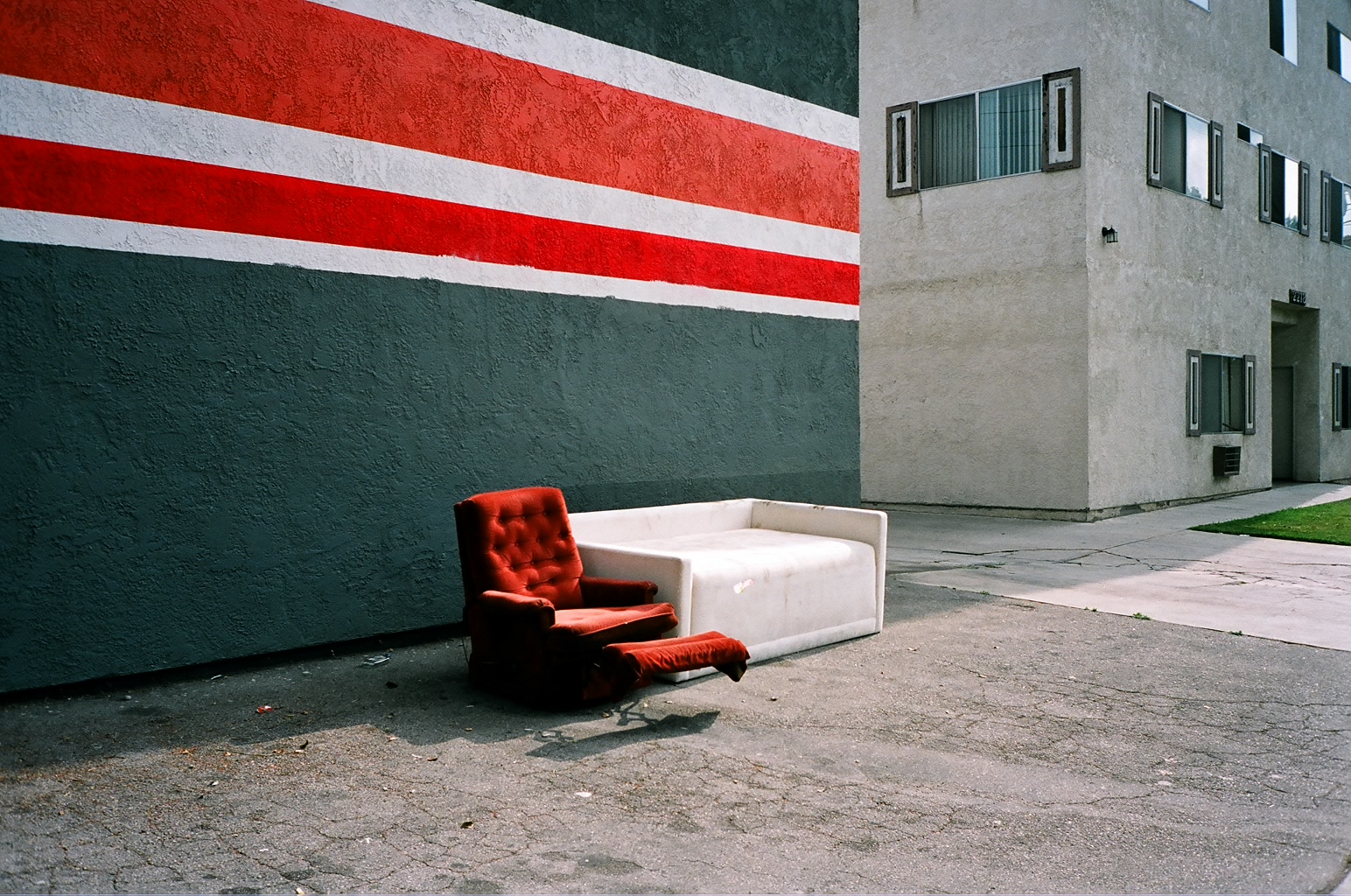 olympusstylusepic, gauč, gauč, křeslo, líný chlapec, eaglerock, fujisuperiaxtra400, swanphotolabs