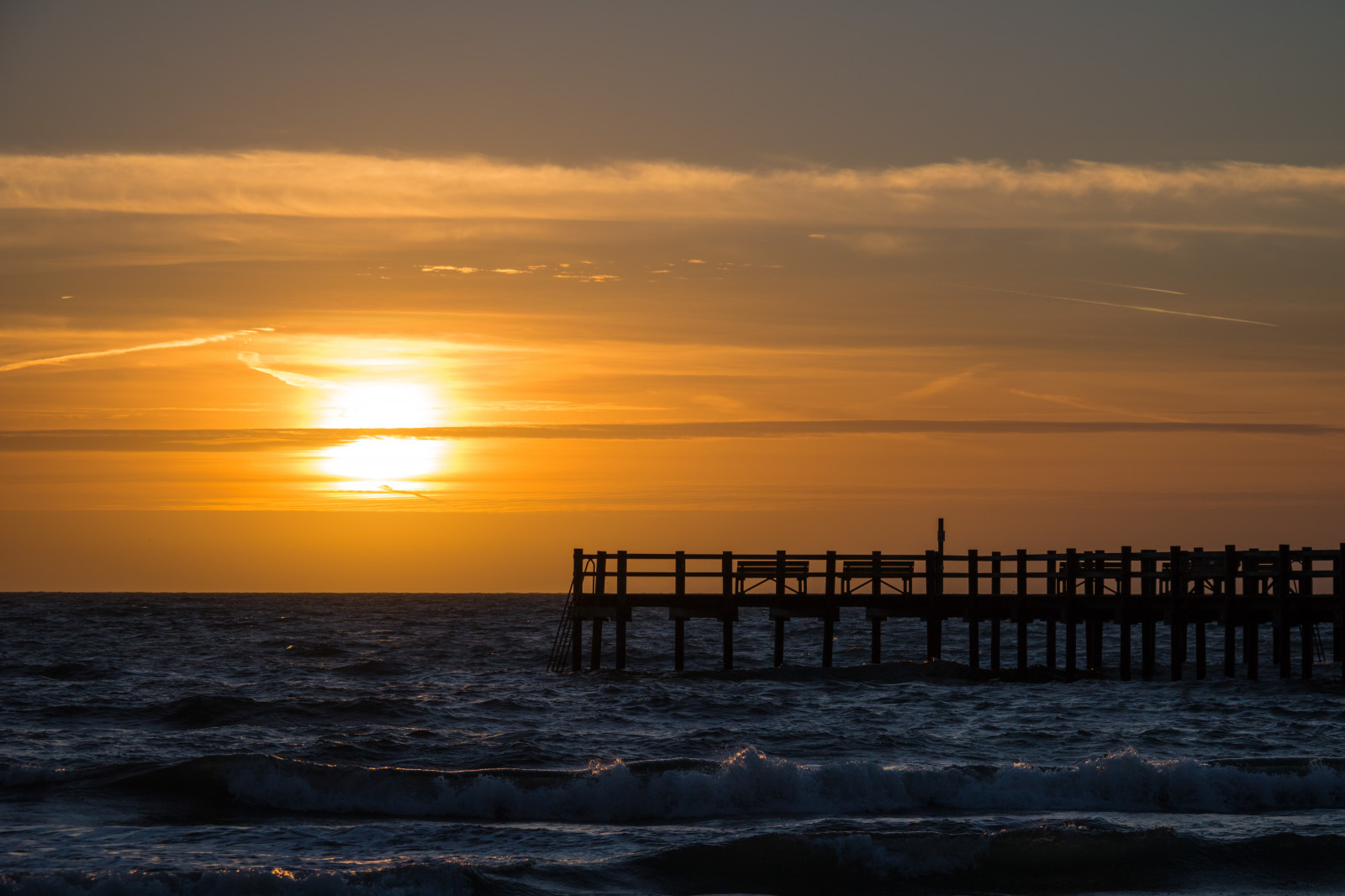 slunečnímu záření, západ slunce, moře, voda, pobřeží, pláž, svítání, večer, ráno, pobřeží, slunce, horizont, molo, dok, soumrak, mrak, svítání, oceán, vlna, Brygga, solnedg ng, vatten, hav, Trelleborg, kust, exif modelu canoneos760d, geocountry, Kamera aby kánon, geocity, Model fotoaparátu canoneos760d, geostate, geolocation, EXIF čočka efs18200mmf3556is, exif aby kánon, EXIF isospeed 100, exif focallength 90mm, dalabadet, EXIF otvor 10, odlesk, mořská vlna