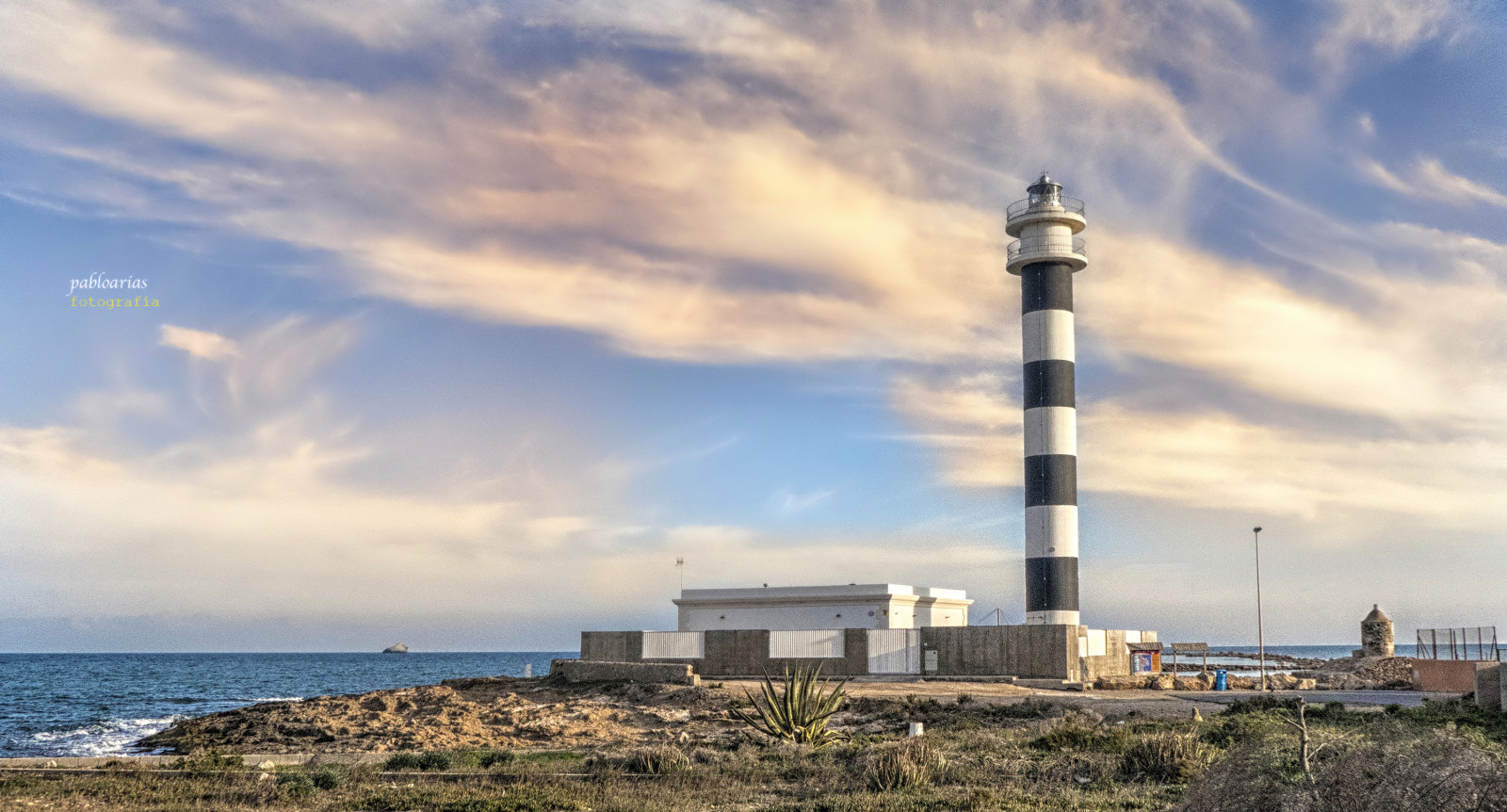 Photoshop, moře, nebe, uklidnit, věž, pobřeží, maják, horizont, Maják, mrak, cielo, mraky, mar, agua, energie, arquitectura, Murcia, pabloarias, espana, mediterraneo, faro, elektrárna, Nxd, Elestacio, Lamanga, Komunidadmurciana