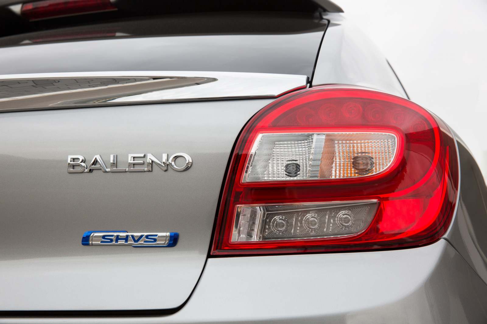 auto, veicolo, 2015, Suzuki, Berlina, netcarshow, netcar, immagini di auto, auto foto, ruota, Baleno, veicoli terrestri, design automobilistico, esterno automobilistico, marca di automobile, veicolo di lusso, auto di famiglia, paraurti, auto compatta, auto esecutivo, vettura di medie dimensioni, targa automobilistica