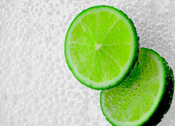lime,slices,bubbles