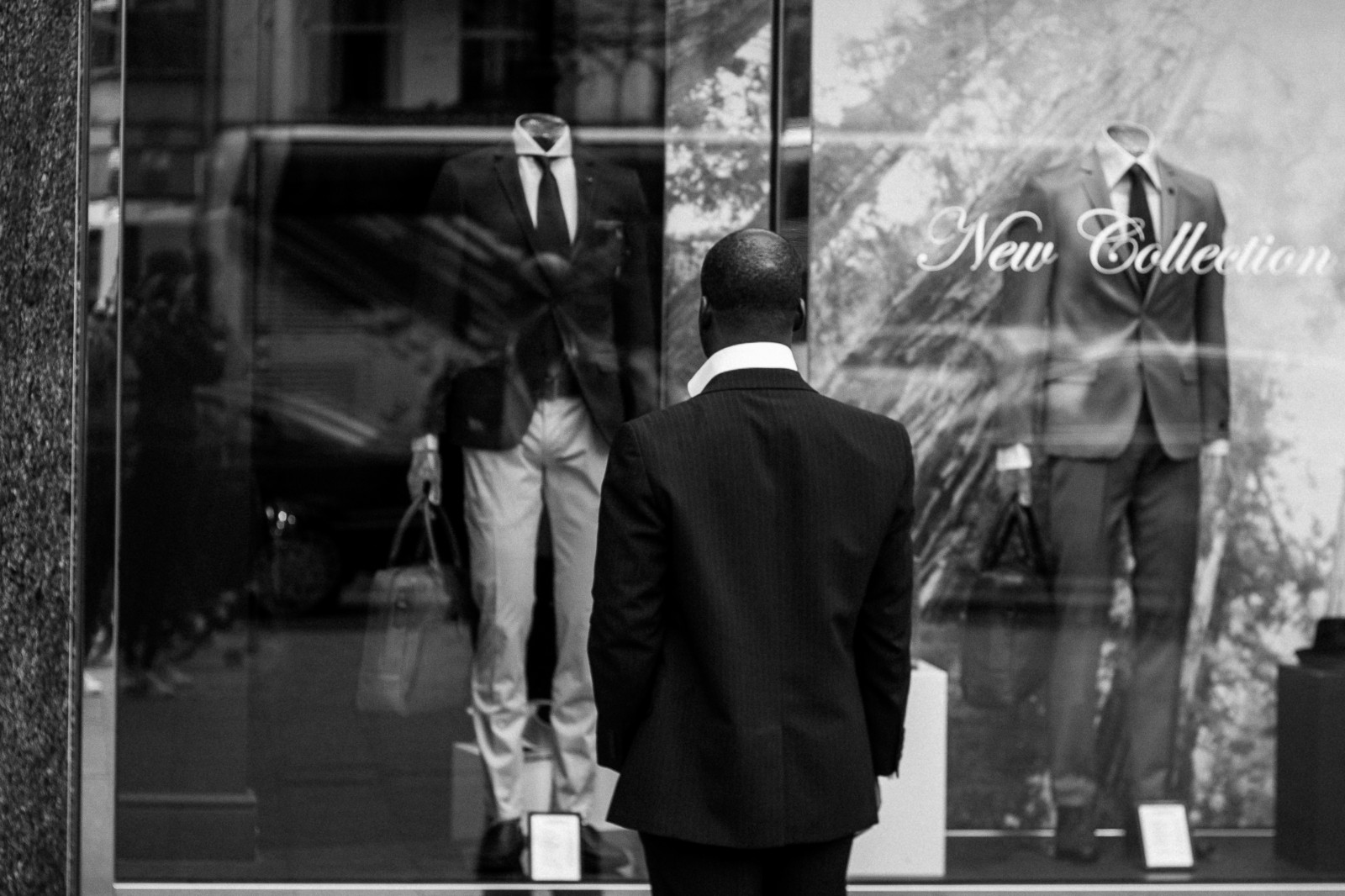 bianca, nero, monocromo, strada, strada, fotografia, Signore, Germania, triangolo, Canone, in piedi, tute, Berlino, infrastruttura, bianco e nero, 50 millimetri, nuovo, bw, uomo, stile, fotografia, streetphotography, collezione, completo da uomo, Candido, maschio, istantanea, 1100D, bianco e nero, fotografia in bianco e nero, film noir, interazione, Kudamm, lagerfeld, Kurf rstendamm