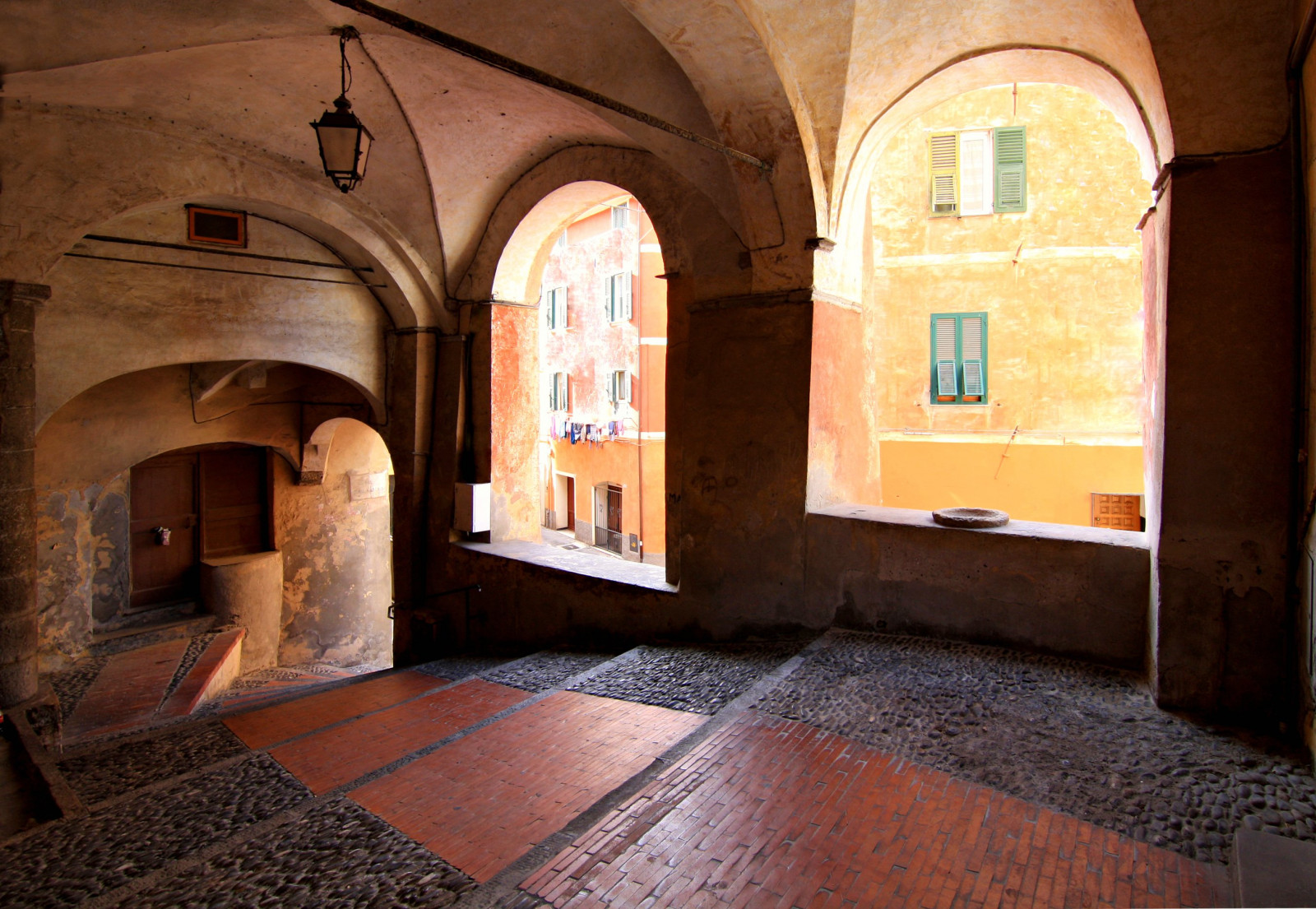 tempel, arkitektur, bygning, hus, bue, trappe, Indretning, kapel, vægt, Ligurien, ejendom, 2012, farve, Imperia, archi, facade, porta, oldtidshistorie, sted for tilbedelse, gårdsplads, portomaurizio, passaggio, hacienda