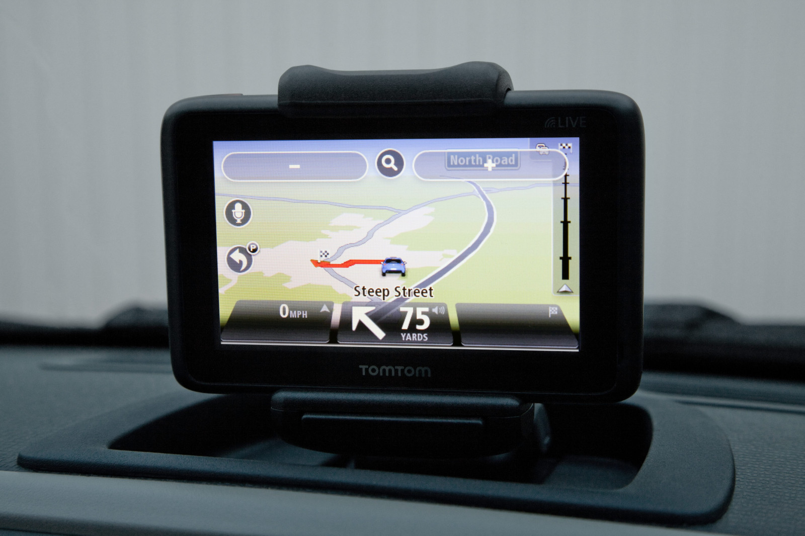 auto, veicolo, tecnologia, guida, elettronica, FIAT, netcarshow, netcar, immagini di auto, auto foto, 2014, versione Panda UK, mano, Navigatore, multimedia, aggeggio, marca di automobile, specchietto retrovisore, dispositivo di navigazione GPS, navigatore satellitare