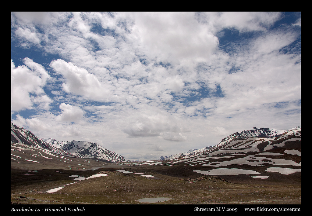 krajina, hory, kopec, Příroda, nebe, sníh, zima, Indie, horizont, atmosféra, národní park, údolí, Nikon, horský průsmyk, divočina, Himaláje, mount scenérie, vrcholek, tundra, plošina, step, hřbet, mrak, strom, NIKKOR, hora, lučina, dSLR, během dne, d90, vr, vysočina, horských reliéf, pohoří, ledová landform, meteorologický jev, klesl, kupa, cirkus, 70300 mm, složit, ekoregion, vysoká nadmořská výška, nadmořská výška, Himachalpradesh, Baralachala