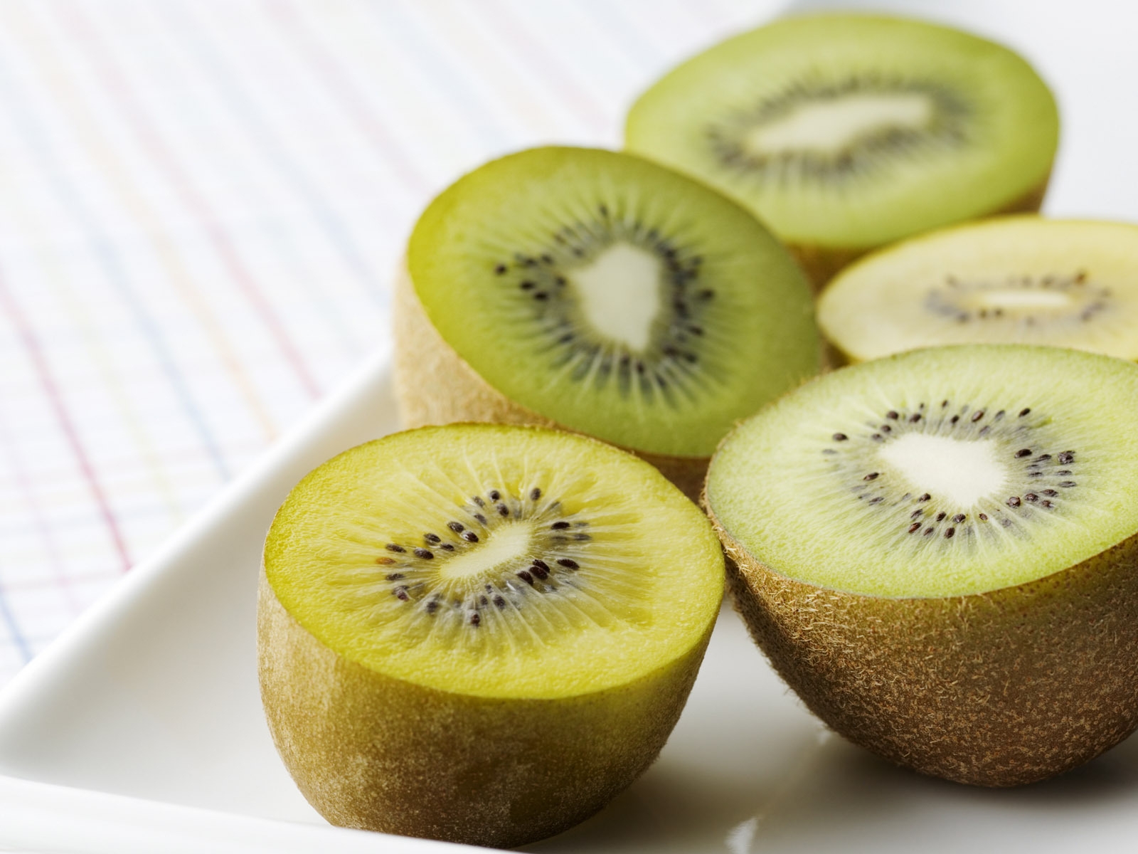 Wallpaper : kiwi, cutting, Plate 1600x1200 - 4kWallpaper - 1019807 - HD