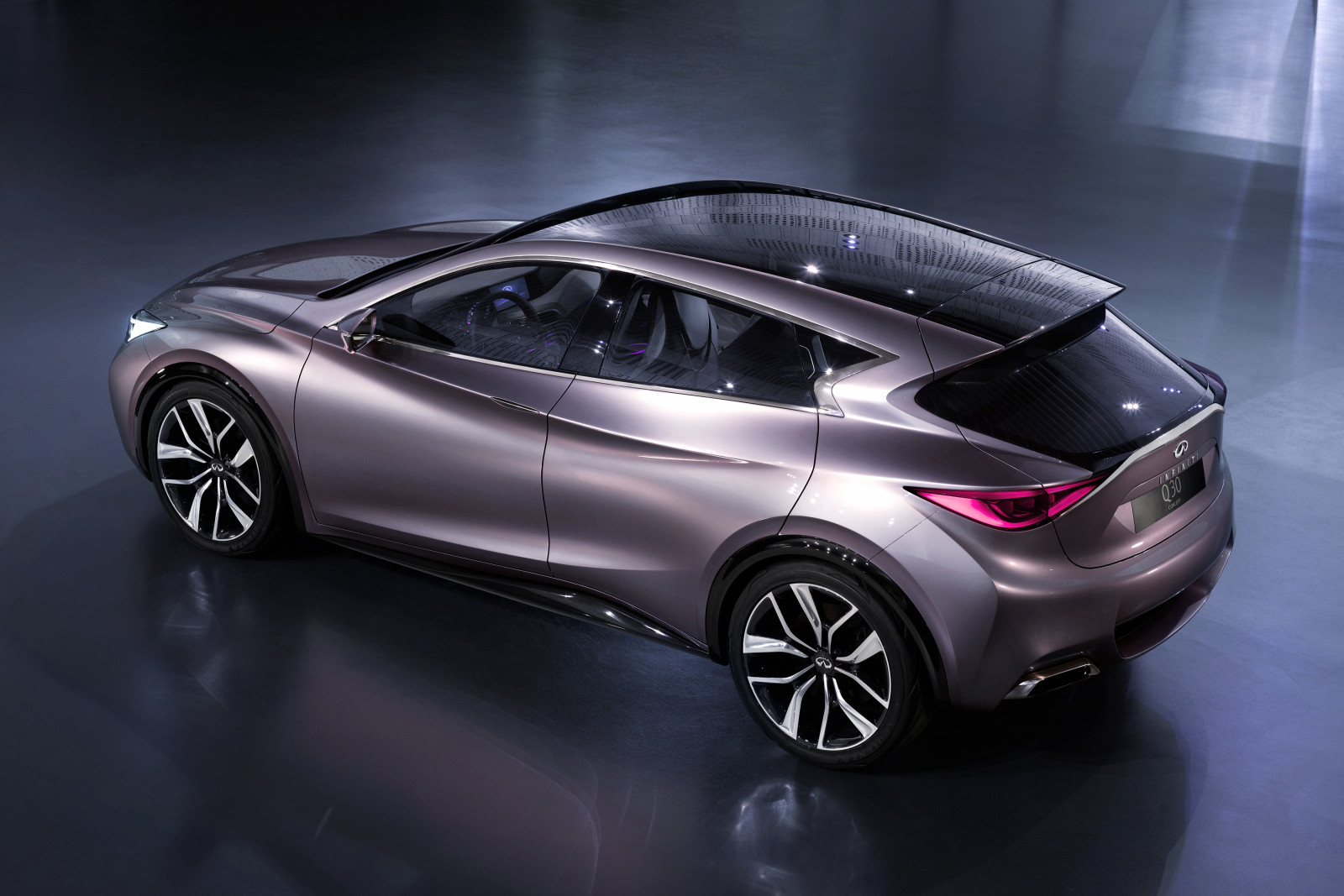 bil, køretøj, 2015, Infiniti, Sedan, netcarshow, netcar, bil billeder, bil foto, Q30 koncept, hjul, jord køretøj, bildesign, automotive exterior, bil make, konceptbil, familie bil, udøvende bil, midten størrelse bil