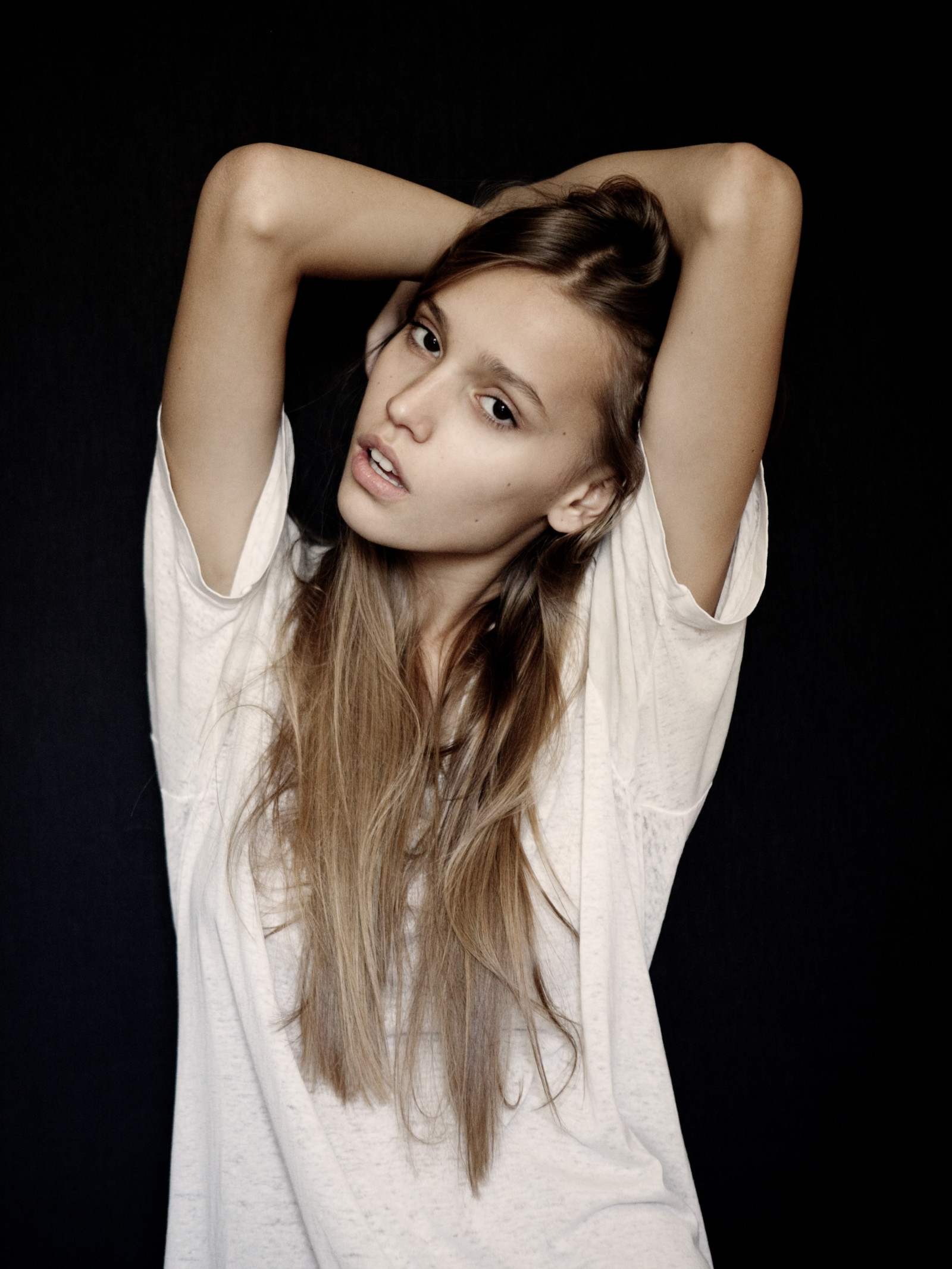壁纸 : 2700x3600 px, 玛丽亚·梅尔尼克, 妇女 2700x3600 - CoolWallpapers - 1042748 ...