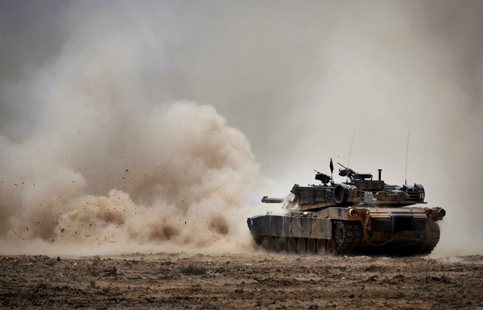 3948x2536 px, M1 ABRAMS