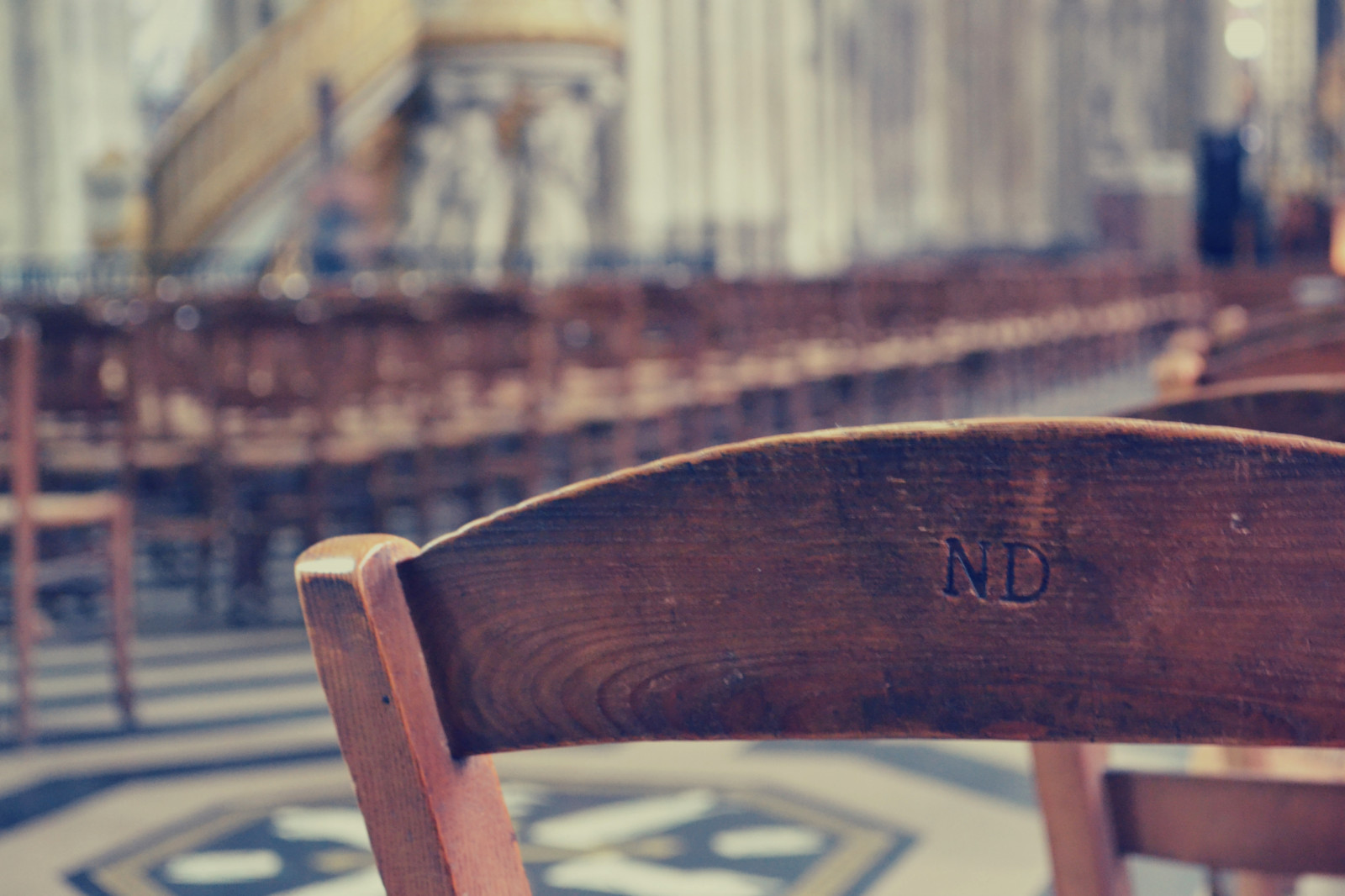 město, zima, stůl, dřevo, židle, Francie, bokeh, náboženský, kostel, francouzština, náboženství, Uvnitř, úhel, nd, dovolená, Notredame, hiver, ville, eglise, nábytek, Amiens, vacances, interieur, culte, cathedrale, décembre, lehký kočár, prier