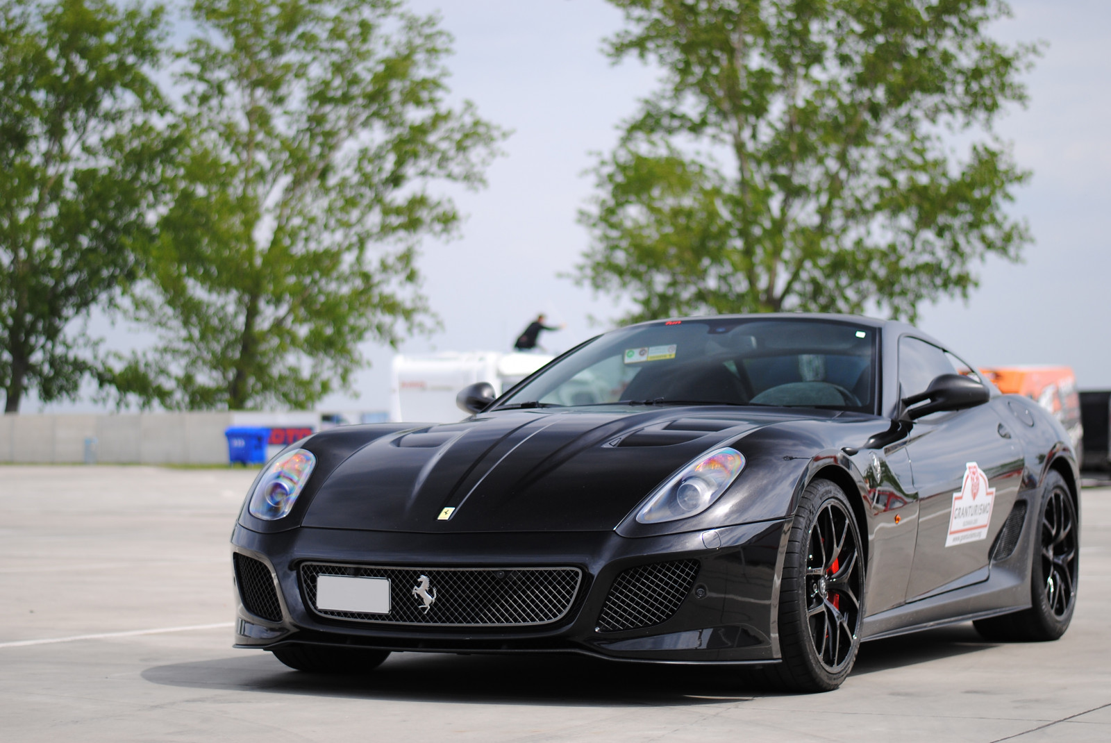 samochód, pojazd, Nikon, samochód sportowy, Ferrari, 2015 r, Słowacja, Samochodem wyczynowym, Ferrari California, GTO, 50mm, koło, pierścień, Gran, Turismo, Supercar, D3000, 599, Pojazd lądowy, Projekt motoryzacyjny, Producent samochodów, Luksusowy pojazd, Rodzinny samochód, Ferrari spa, Ferrari 599 gtb fiorano