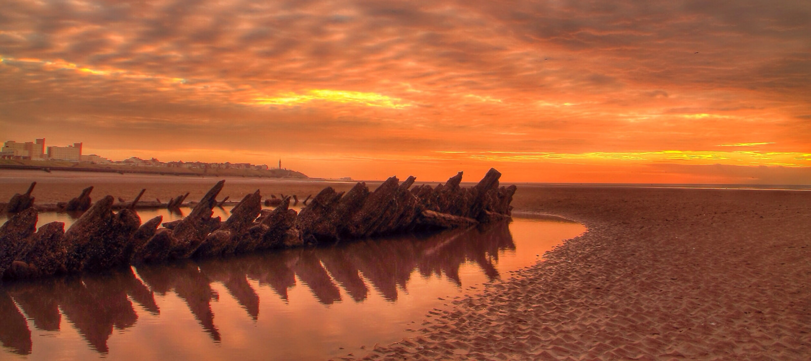 oceán, dřevo, starý, Spojené království, západ slunce, moře, Anglie, nebe, oranžový, mrak, slunce, barva, trouchnivění, pláž, voda, bazén, Krásná, Kánon, zlatý, loď, pobřeží, písek, Evropa, flickr, loď, záře, horizont, ngc, učitel, vrak, Taylor, gb, plachta, soudce, Mali, dSLR, vrak, Tamron, mluvený projev, učit, Blackpool, cloudporn, Cleveleys, 1894, Bispham, Abana, 1100D, Sickofallthiscrap
