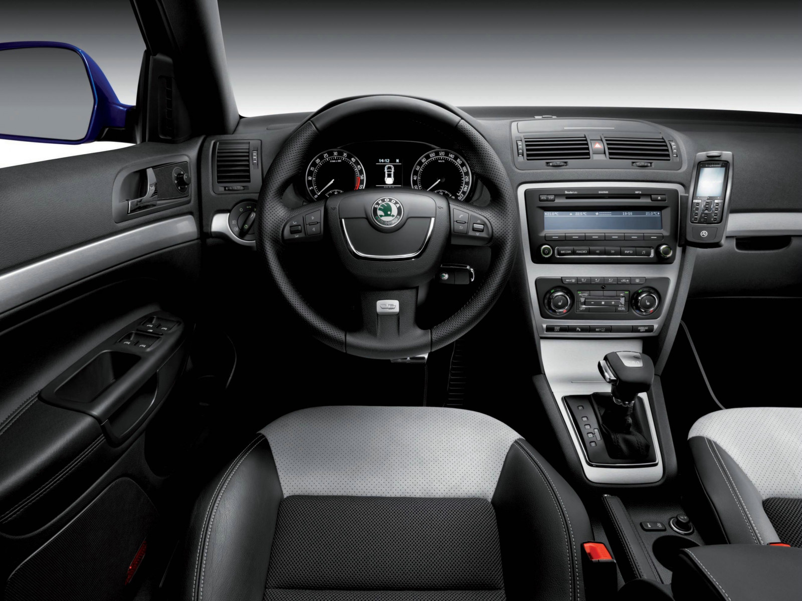 coche, vehículo, Sedán, Skoda, 2012, Show de net, Netcar, Imágenes del coche, Foto del coche, Octavia RS wagon, Vehículo terrestre, Exterior del automóvil, Marca de automóvil, auto compacto, Vehículo utilitario deportivo, Coche mediano