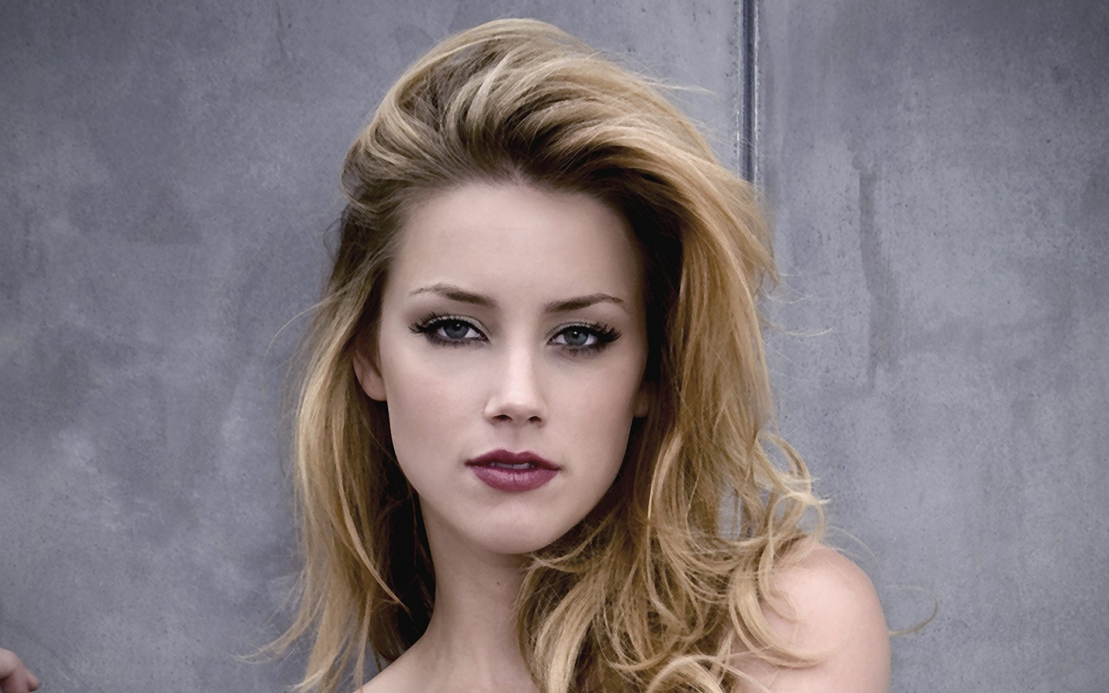 tvář, model, portrét, dlouhé vlasy, modré oči, makeup, fotografování, móda, vlasy, Amber Heard, jaro, Osoba, kůže, hlava, supermodelka, dívka, krása, oko, žena, dáma, blond, účes, portrétní fotografie, focení, hnědé vlasy, umění model