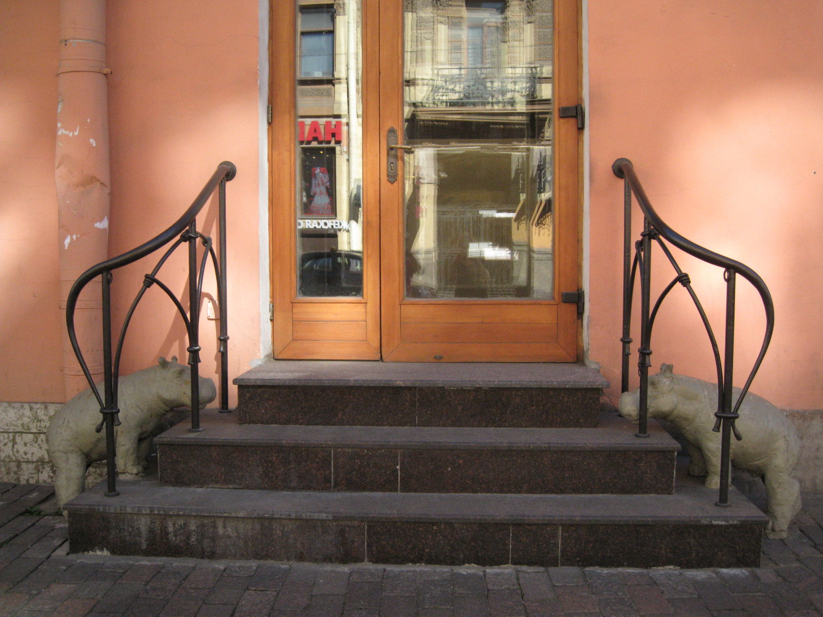 ulice, dveře, město, světlo, letní, dva, detail, odraz, schody, Kánon, Šedá, jeden, tři, legrační, železo, Evropa, den, panoráma města, Rusko, kovový, objekt, srpen, Hroch, litovat, Něvský