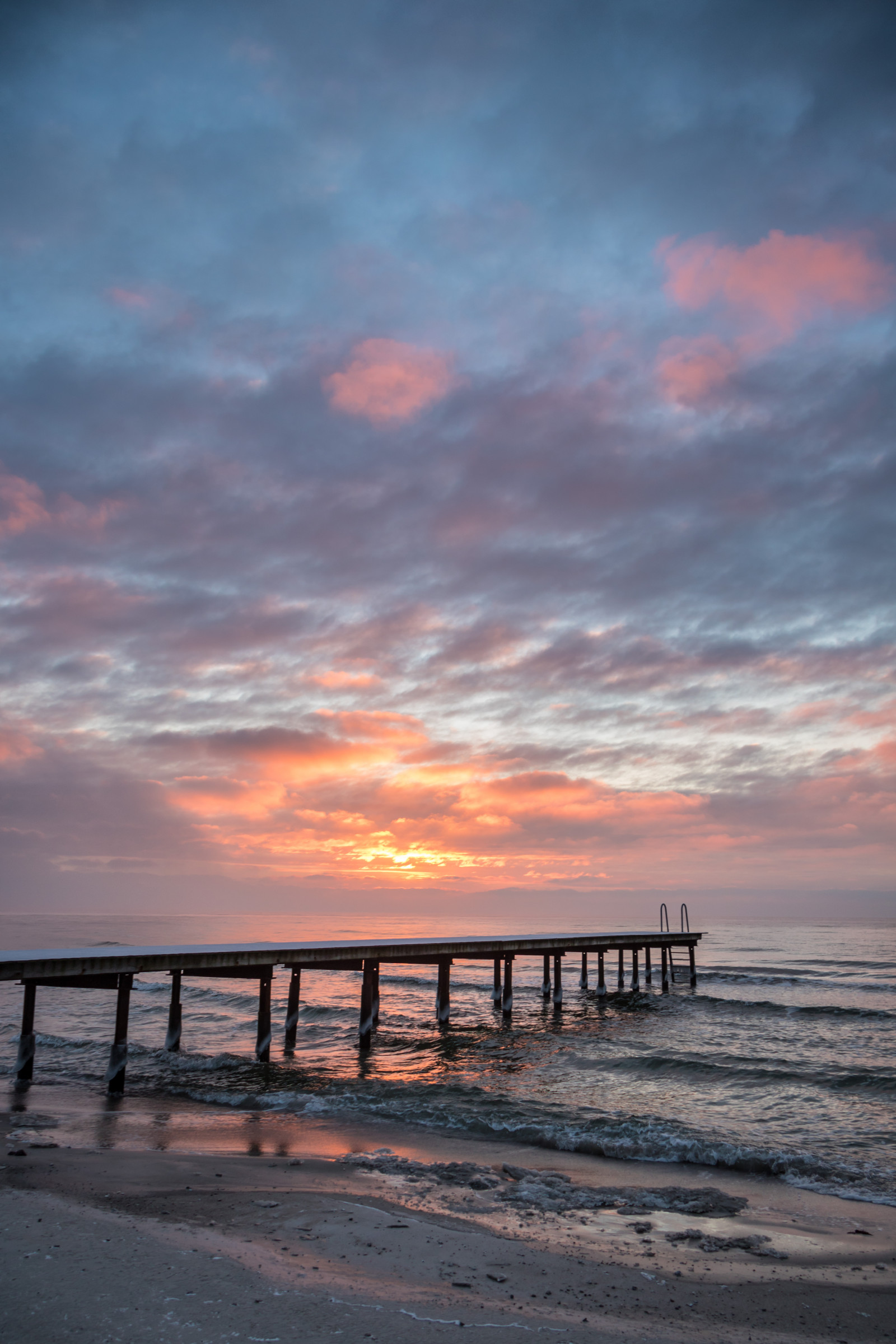 sollys, solnedgang, hav, kyst, afspejling, himmel, vinter, strand, solopgang, kold, aften, morgen, kyst, frost, horisont, mole, dok, skumring, rime, Sky, daggry, ocean, bølge, Brygga, vinter, soluppg ng, Kallt, Skateholm, rimfrost, efterglød, krop af vand