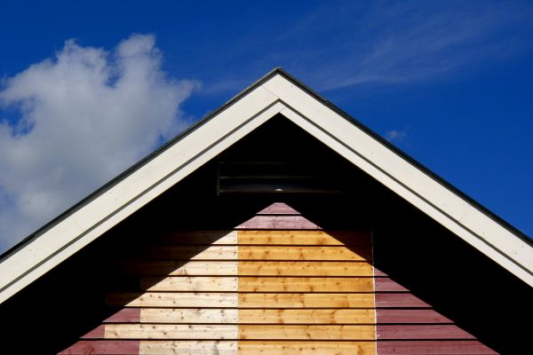 sky,architecture,building,shadow,symmetry,house