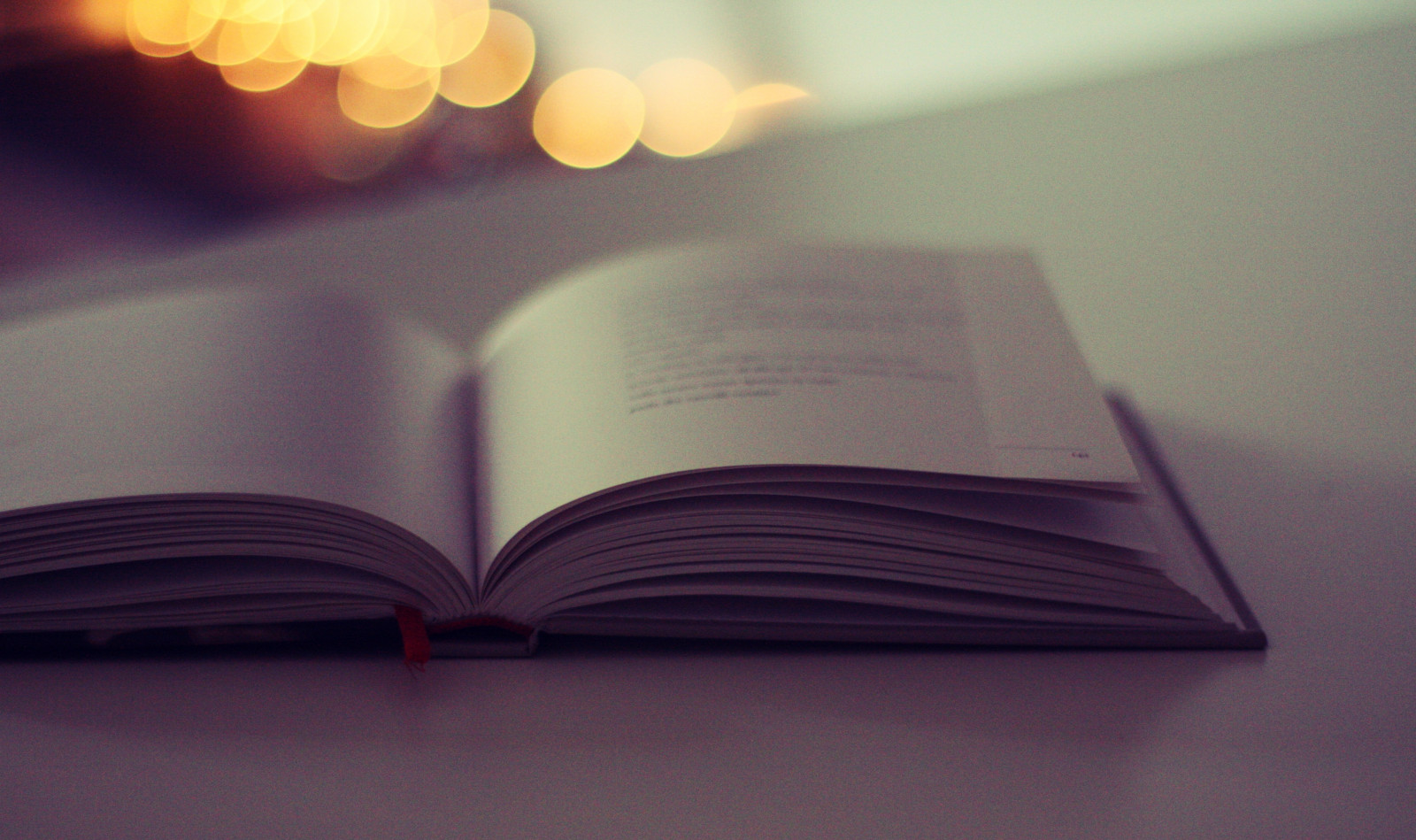 Nový, světlo, domů, složení, Kánon, vinobraní, objektiv, eos, 50mm, čtení, rezervovat, casa, slova, pěkný, Soustředit se, dof, stránky, bokeh, 14, libro, Compo, příběh, postavy, pocit, příběhy, tóny, bel, štika, fuoco, čestné slovo, Leggere, Storie, Messa, sentimento, Personaggi, Pagine, Bohek, 450D