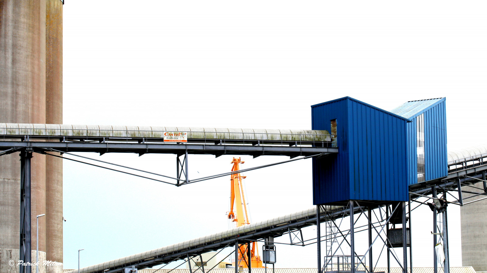 okno, architektura, Skála, budova, nebe, stěna, modrý, podepsat, most, ocel, kámen, dveře, schody, označení, inženýrství, struktura, Pierre, uzávěrka, saariysqualitypictures, přístav, střecha, brána, reklamní, mur, patrimoine, bleu, immeuble, brest, fasáda, porte, Fenetre, escalier, toit, affiche, portail, volet, průmysl, trámový most, Blor