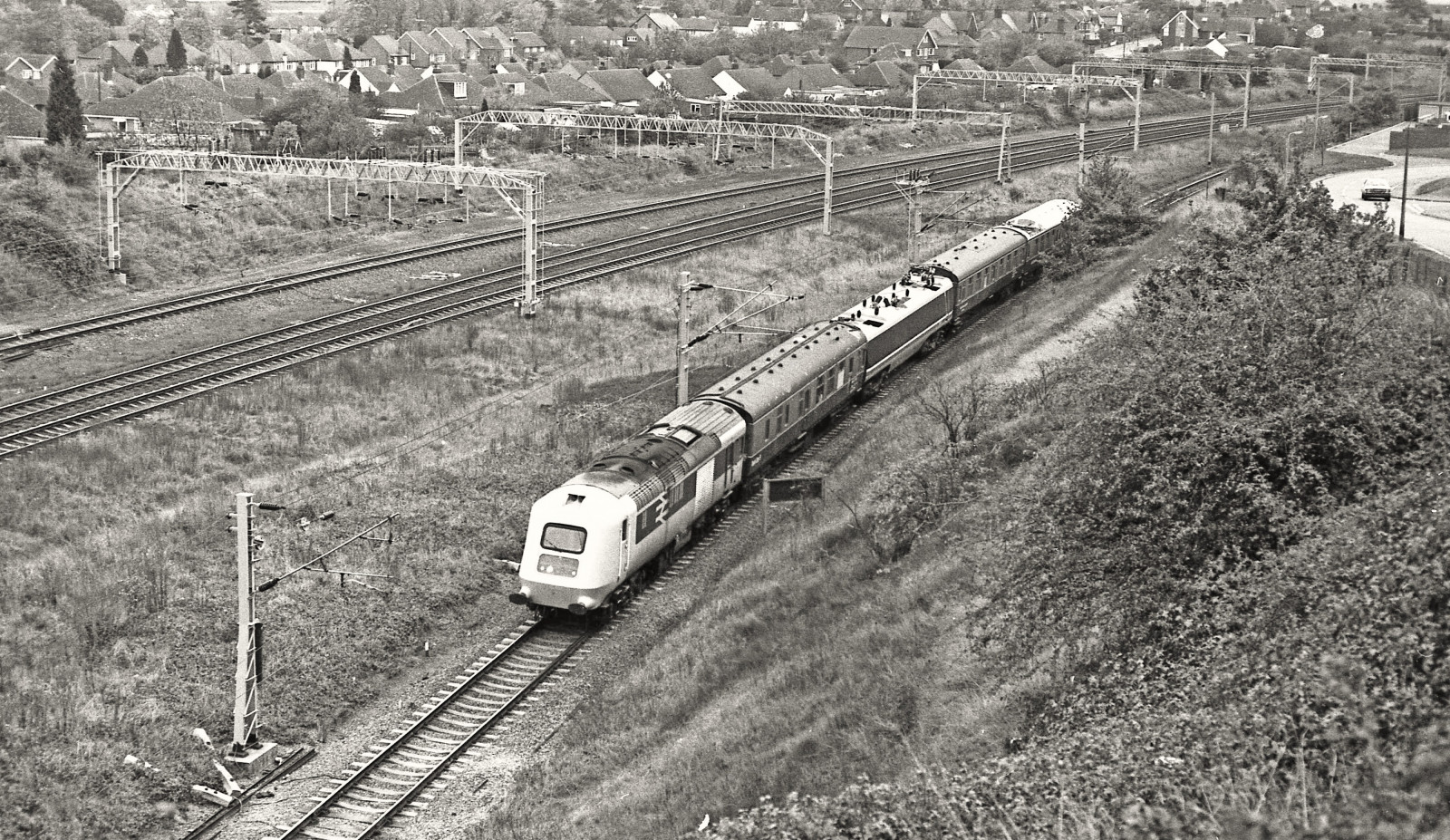 apt, PENTAX, Bedfordshire, 1978, British Rail, leightonbuzzard, hst, lms, lnwr, wcml, 41001, testtrain, w43000, linsladetunnel