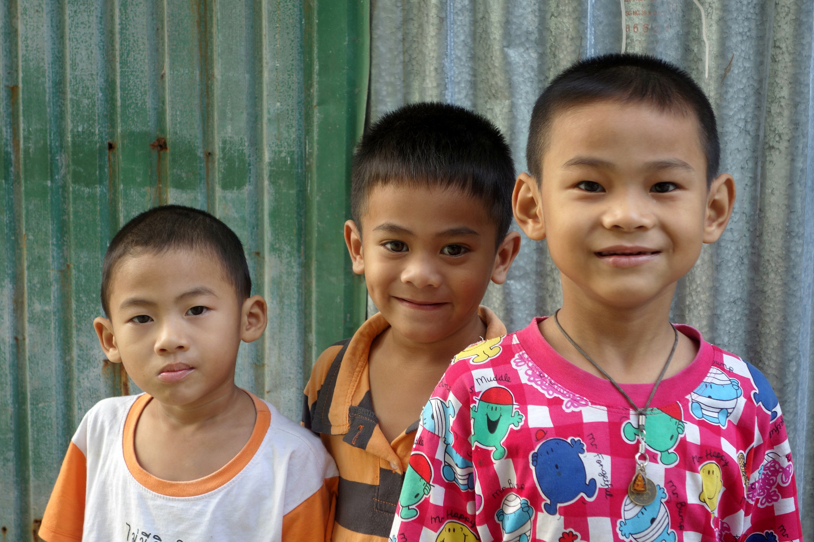 chlapci, usmívající se, portréty, Thajsko, Bangkok, Sony, Khlong, Bangkhen, Thanon, RX100, dscjan312014sony