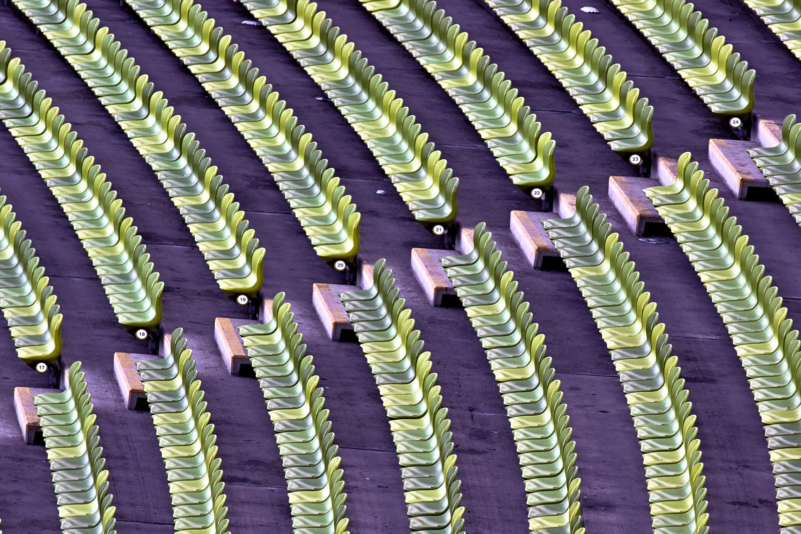 abstraktní, minimalismus, zelená, Německo, vzor, Sony, čáry, Mnichov, Bavaria, oblečení, jednoduchost, 2016, UMĚNÍ, barva, květ, osamělý, deutschland, sedadla, čára, abstrakt, zemědělství, bayern, m nchen, Olympiastadion, nástup, minimalismus, křivky, einsam, outdoor struktura, A700, olympicstadium, minimalistisch, Sitze, sitzreihe, wvons, Werner