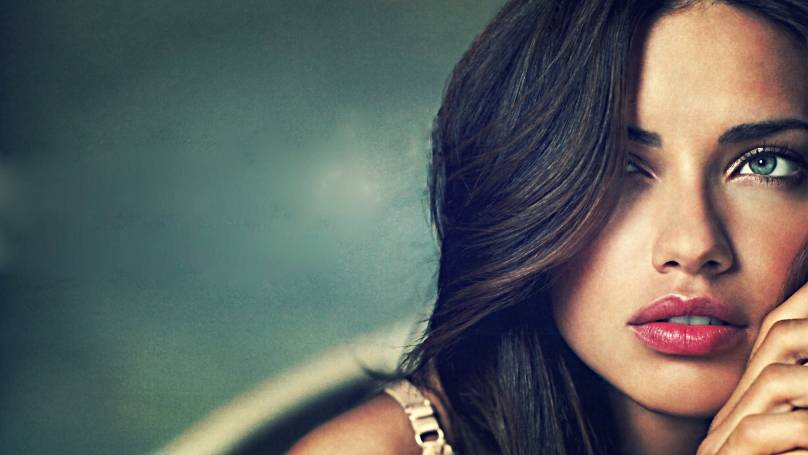 tvář, model, portrét, bruneta, fotografování, zpěvák, nos, emoce, Osoba, kůže, hlava, Adriana Lima, dívka, krása, oko, žena, dáma, dívej se, okouzlující, ret, portrétní fotografie, focení, hnědé vlasy, Lidské tělo, orgán, zblízka