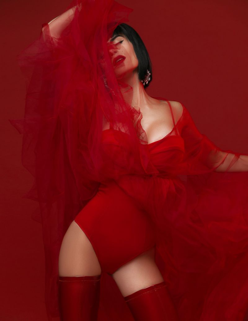Olga Novikova, vrouw, model-, rood Olga Novikova, vrouw, model-, rood