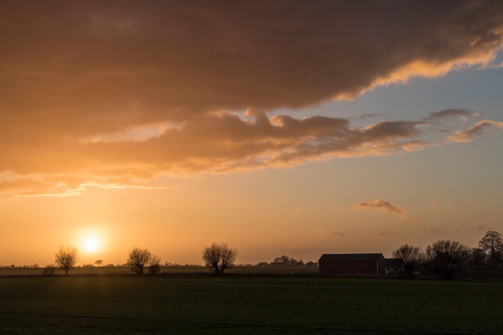 sollys, landskab, solnedgang, himmel, solopgang, aften, morgen, Sol, horisont, atmosfære, skumring, Sky, daggry, himmel, solnedg ng, landskabet, Moln, landsbygd, s dersl tt, landskap, exif model canoneos760d, geocountry, kamera gør kanon, geocity, kameramodel canoneos760d, geostate, geolocation, exif linse efs18200mmf3556is, exif gøre kanon, exif isospeed 100, exif focallength 35mm, exif åbning 90, atmosfærisk fænomen, efterglød, rød himlen om morgenen, meteorologisk fænomen