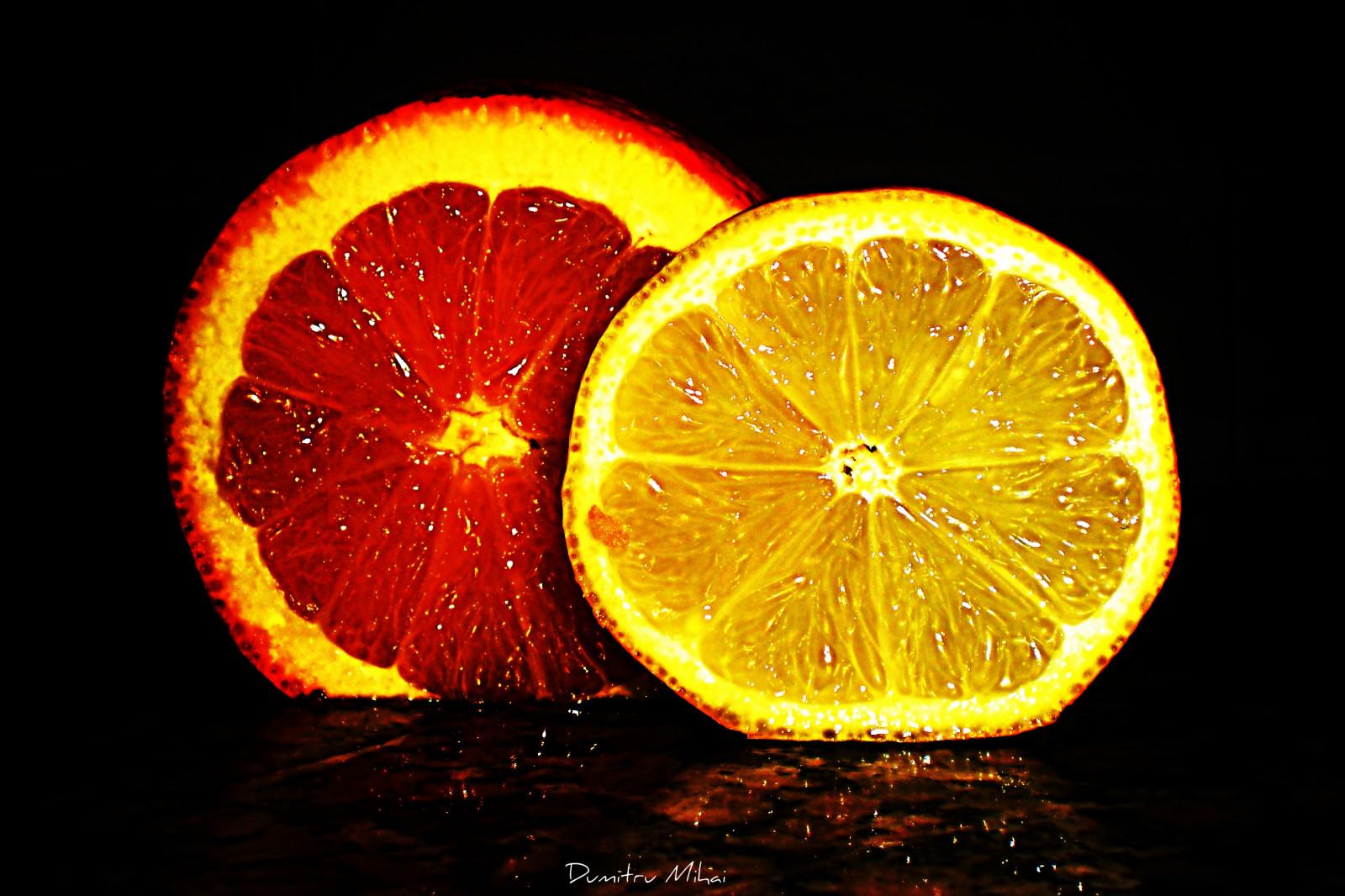 Wallpaper black, reflection, fruit, yellow, tangerine, citrus