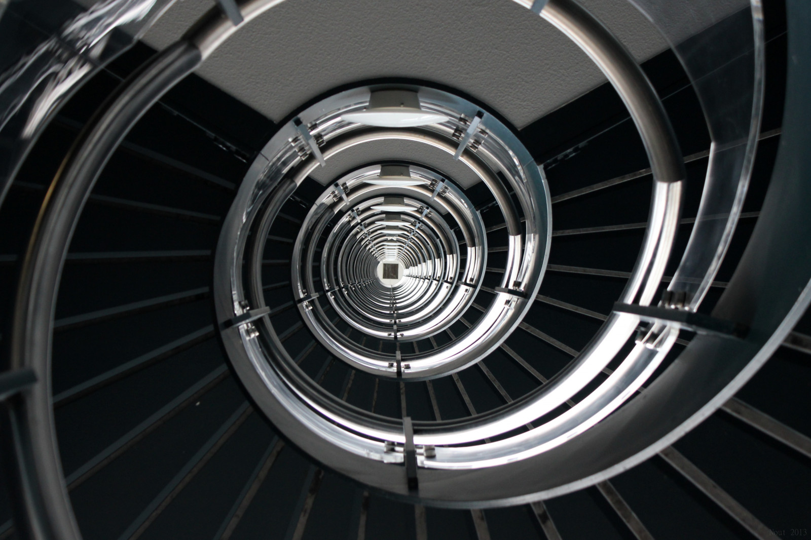 abstraktní, auto, vozidlo, Kánon, Nizozemí, schodiště, schody, vír, Utrecht, Holandsko, nahoru, oko, kolo, okraj, eos, past, nederland, Nizozemí, 550D, Treppen, eos550d, pozemní vozidla, automobilového designu, automobilový exteriér, automobil make, luxusní vůz, výkonné auto, OOG, trappenhuis, Nout, noutyboy, mluvil, ozdobný kryt, spiralstaircase, rijnsweerd, Provinciehuis, péče o pneumatiky