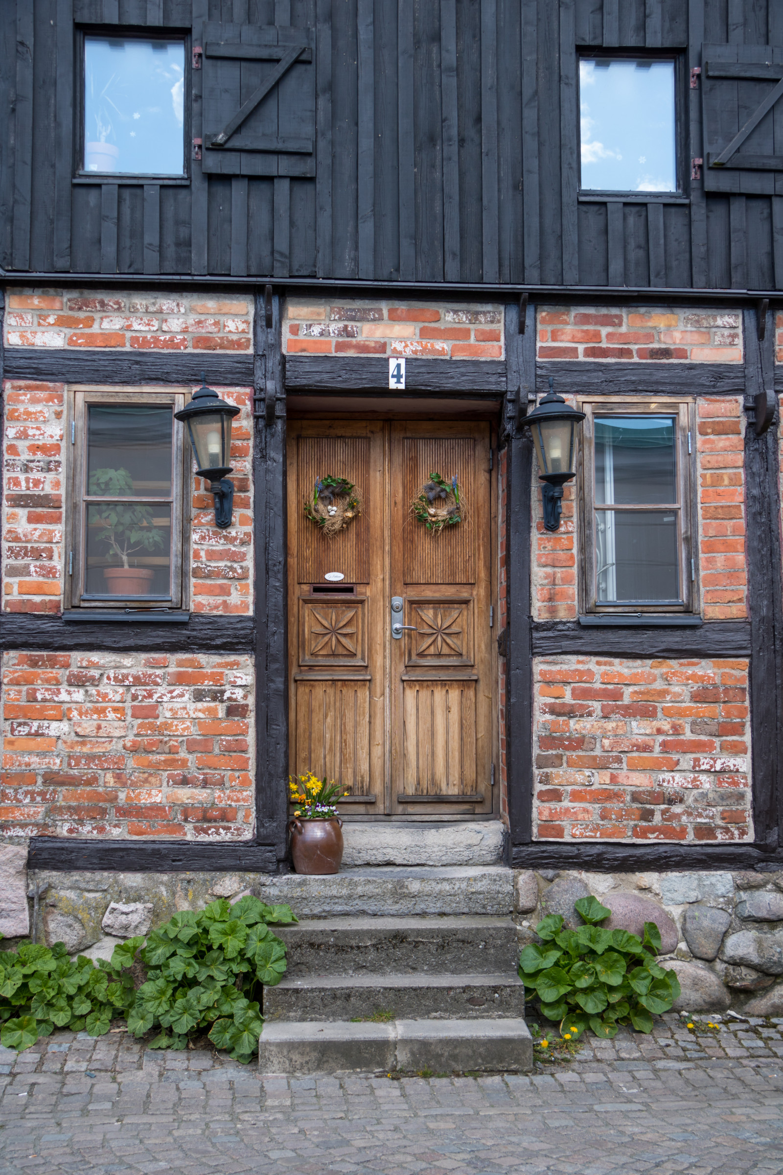 vindue, by, gade, arkitektur, væg, vej, træ, hus, by, dør, sommerhus, Mursten, downtown, gyde, d rr, Ystad, hjem, facade, byområde, menneskelig bosættelse, kvarter, boligområde