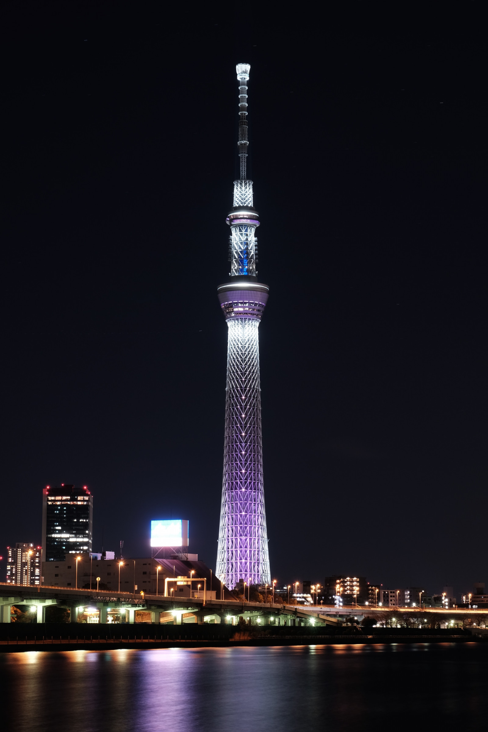 město, panoráma města, noc, odraz, panoráma, mrakodrap, věž, metropole, Tokio, Fujifilm, Skytree, světlo, Fujinon, mezník, Tokyo Sky Tree, classicchrome, x, XT1, xf18135mmf3556rlmoiswr, xf18135mm, fuyumiyabi, lidské osídlení