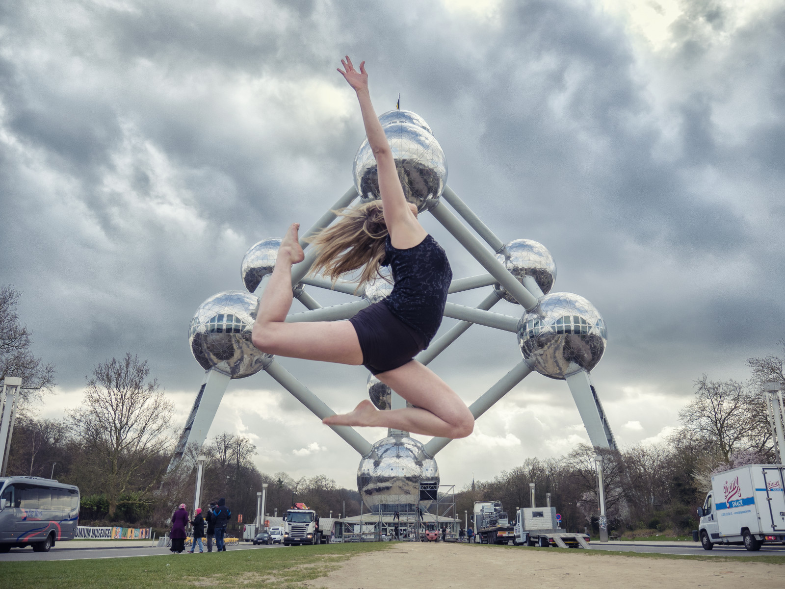 pixgraphix, Evane, danse, danza, Atomium, Bruxelles, Bruxelles, belgique, Belgio, Ballerine, ballerina, nuage, monumento, nube, Panasonic, gx80