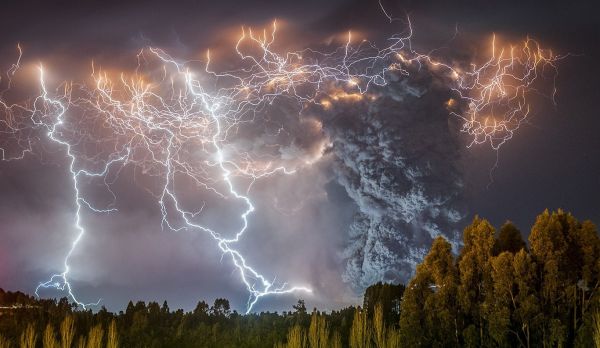 Cataclysm,trees,clouds,lightning,Russia,thunder