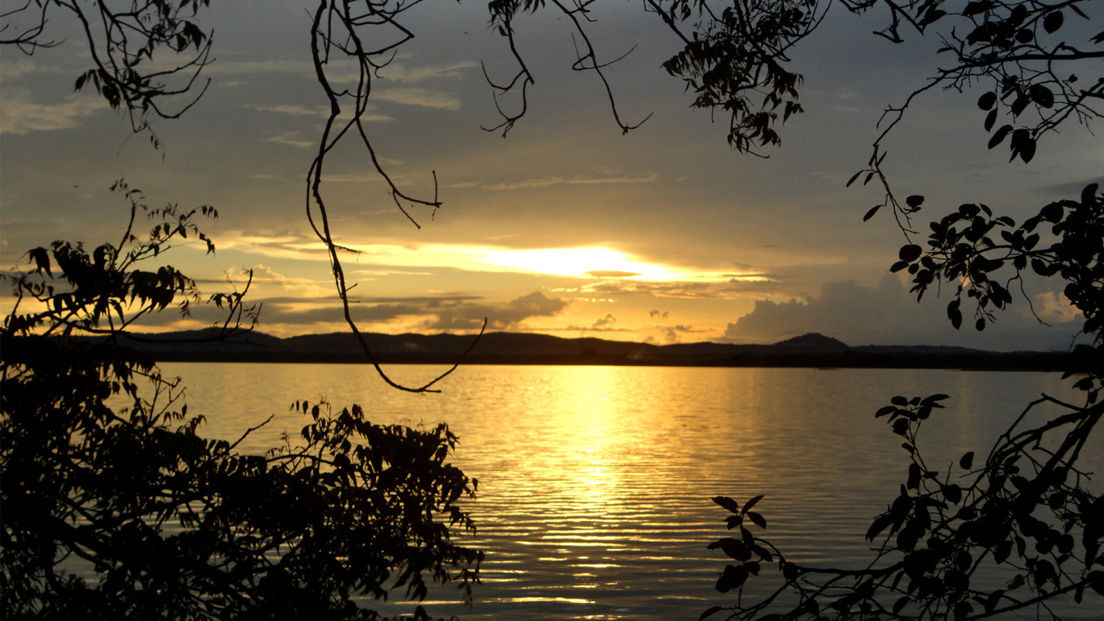 Güneş ışığı, gökyüzü, nehir, Manzara