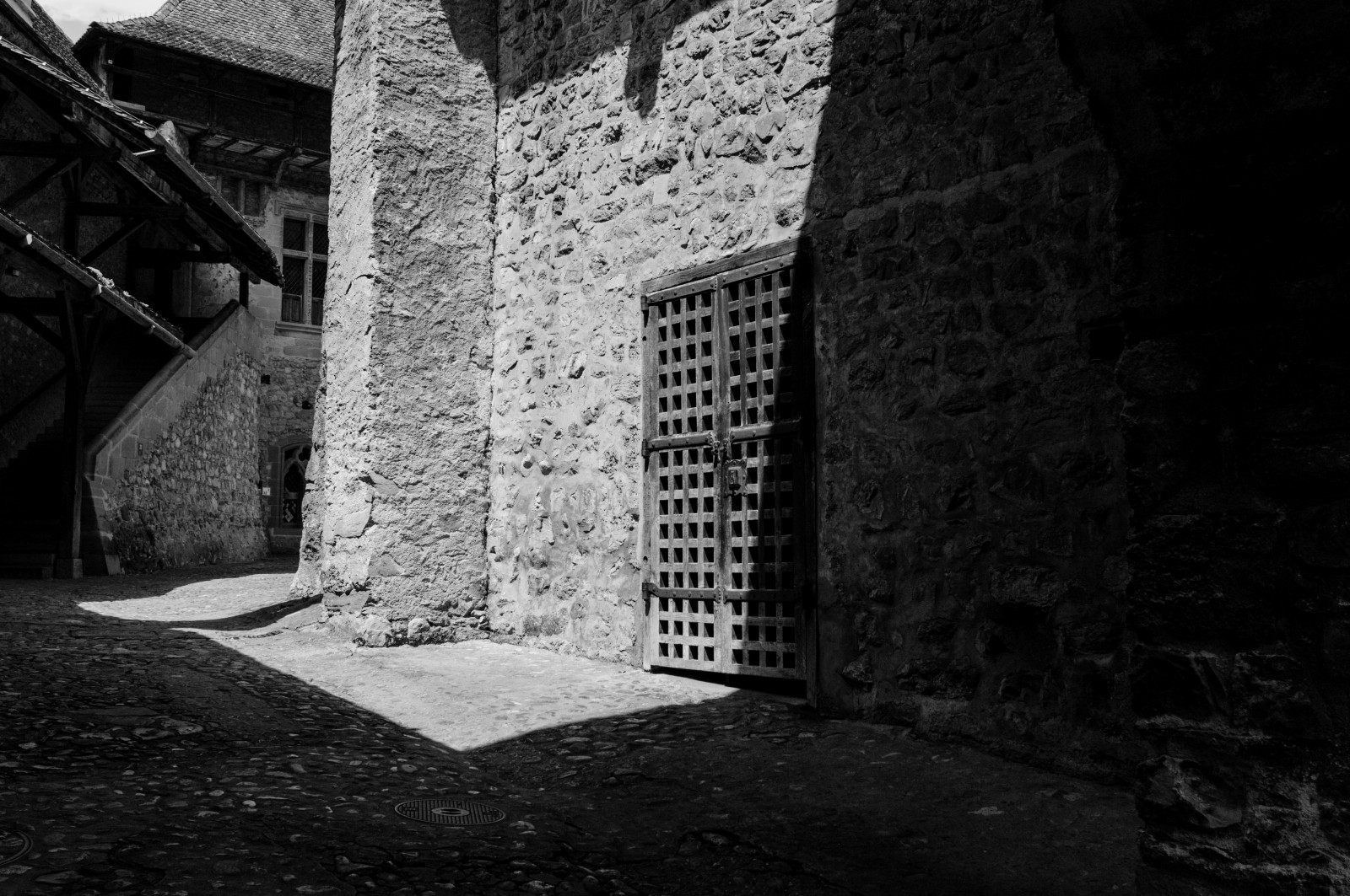 tempel, hvid, sort, monokrom, by, gade, skygge, væg, hus, slot, ruiner, lys, pentaxk7, historier, gyde, fotografi, mørke, sort og hvid, monokrom fotografering, oldtidshistorie