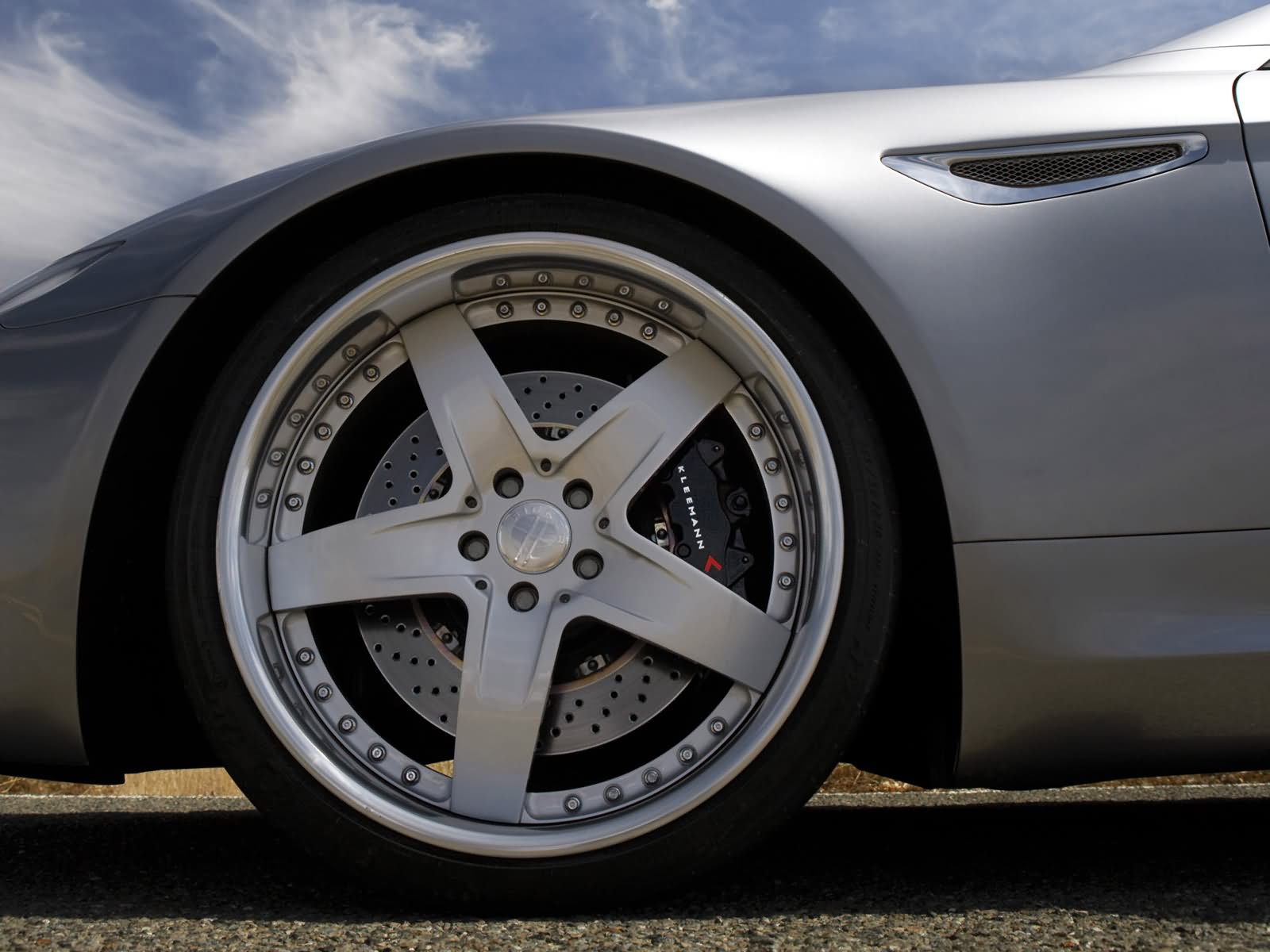 차, 차량, 스포츠카, 타이어, 바꿀 수 있는, 고성능 차, Fisker, netcarshow, 넷 카, 자동차 이미지, 자동차 사진, 2009 년, 트라마 토, 바퀴, 가장자리, 초차, 육상 차량, 자동차 디자인, 자동차 외장, 자동차 제조, 고급 차량, 범퍼