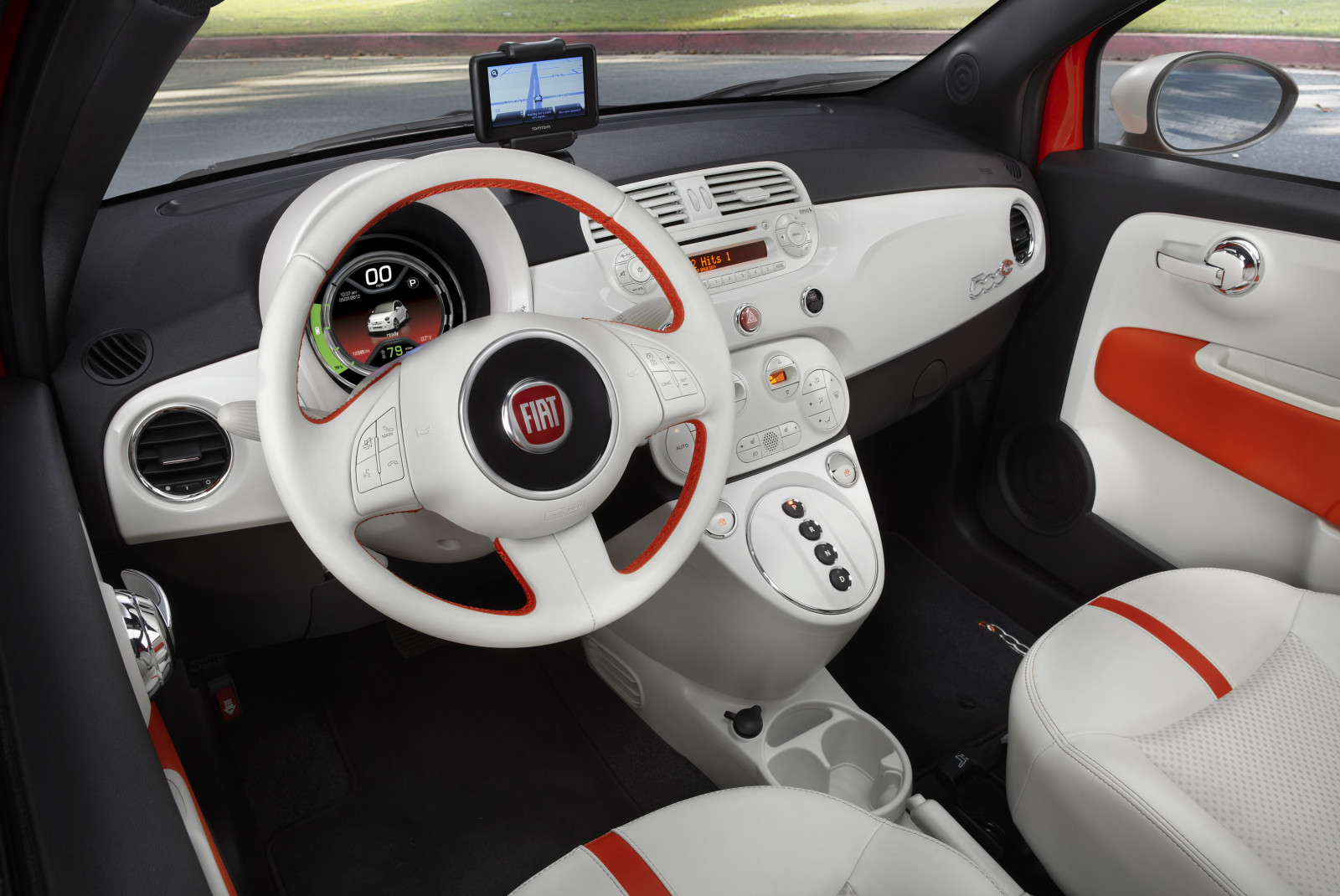 автомобиль, средство передвижения, Fiat 500, FIAT, Сетевое шоу, Netcar, Автомобильные изображения, Фотография автомобиля, 2014, 500e версия для США, колесо, Наземный транспорт, Автомобильный экстерьер, Марка автомобиля, Городской автомобиль