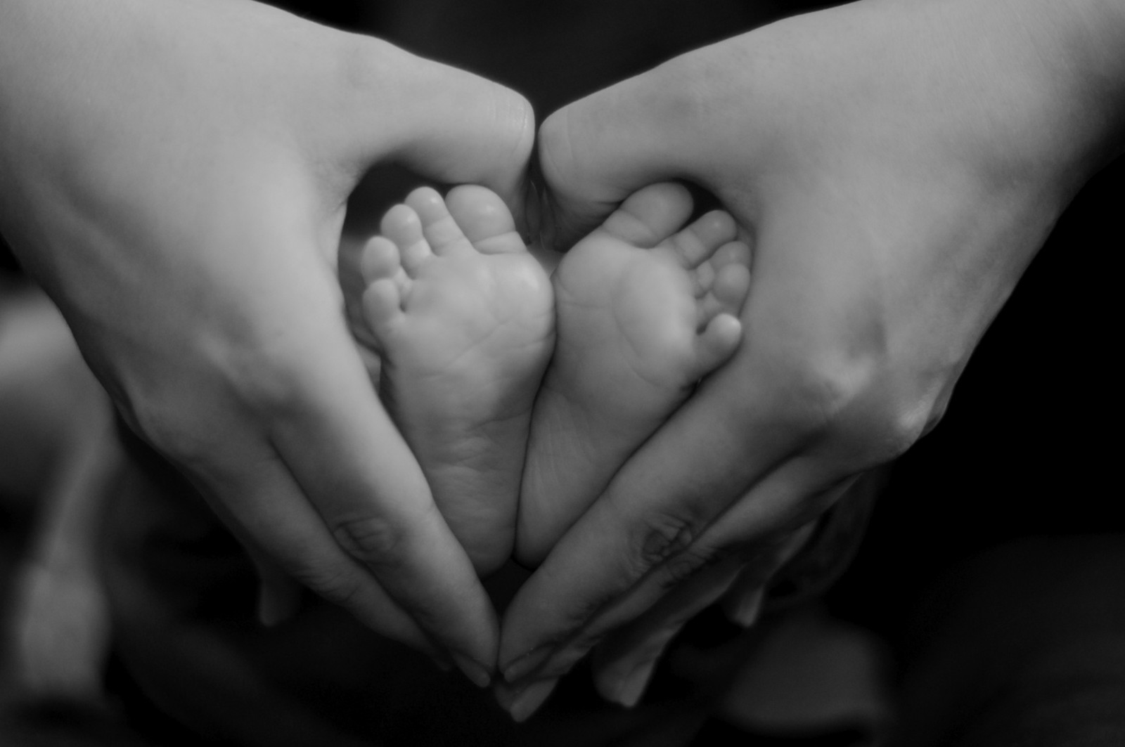 Černá, černobílý, fotografování, Nohy, dítě, emoce, Osoba, dítě, muž, ruka, prst, noha, smysl, mužský, sval, autofocus, paže, Černý a bílý, monochromatické fotografování, Lidské tělo, zblízka, interakce, nemluvně
