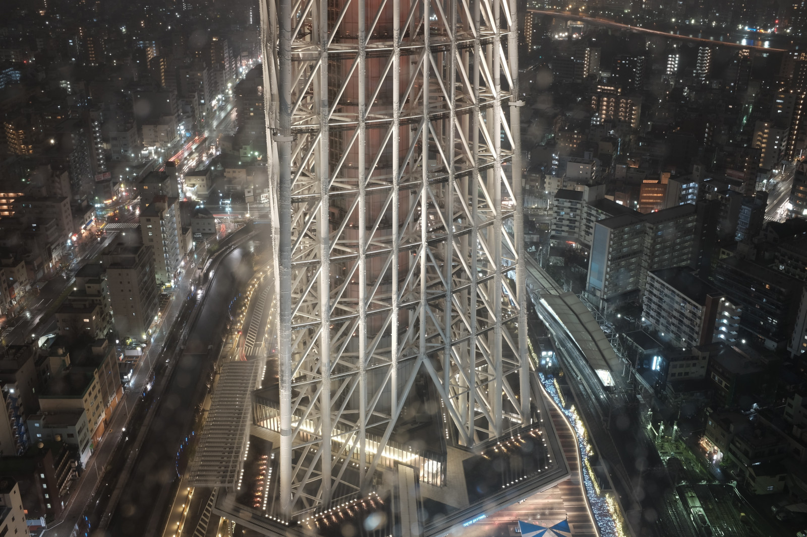 Wallpaper : city, cityscape, night, reflection, skyline, skyscraper