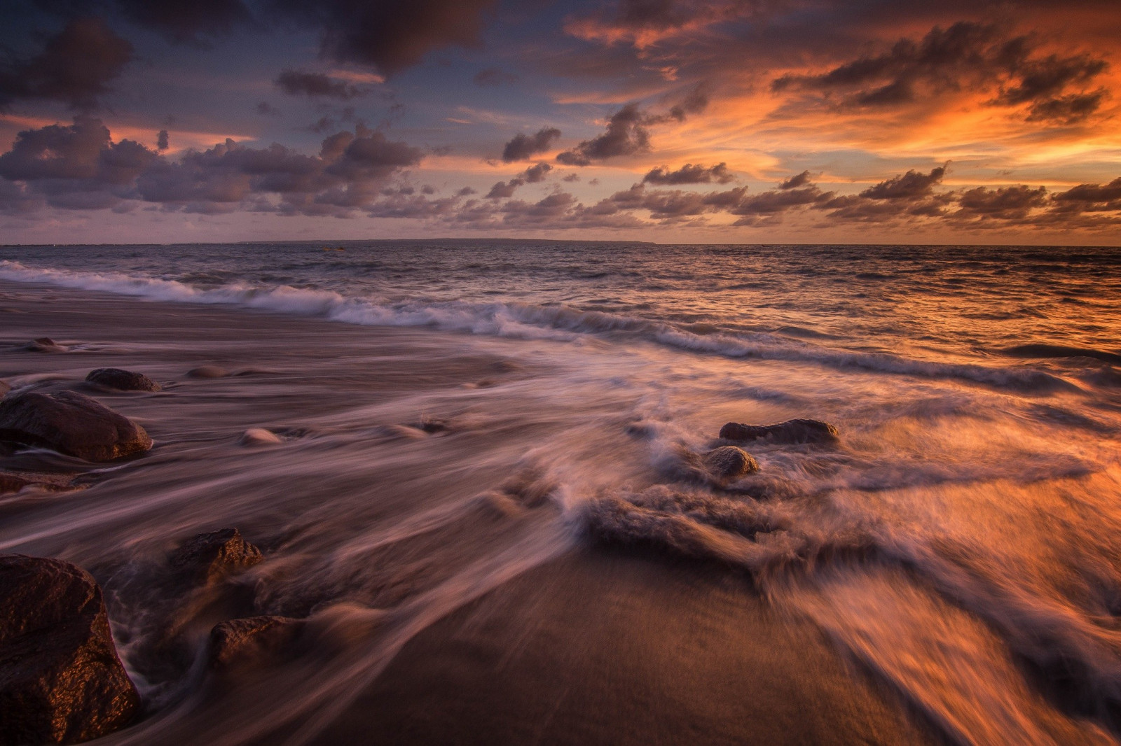 slunečnímu záření, krajina, západ slunce, moře, Skála, Příroda, pobřeží, písek, odraz, nebe, fotografování, dlouhé expozice, mraky, pláž, svítání, večer, ráno, pobřeží, horizont, skály, soumrak, daleký výhled, mrak, svítání, oceán, vlna, tělo z vody, mořská vlna